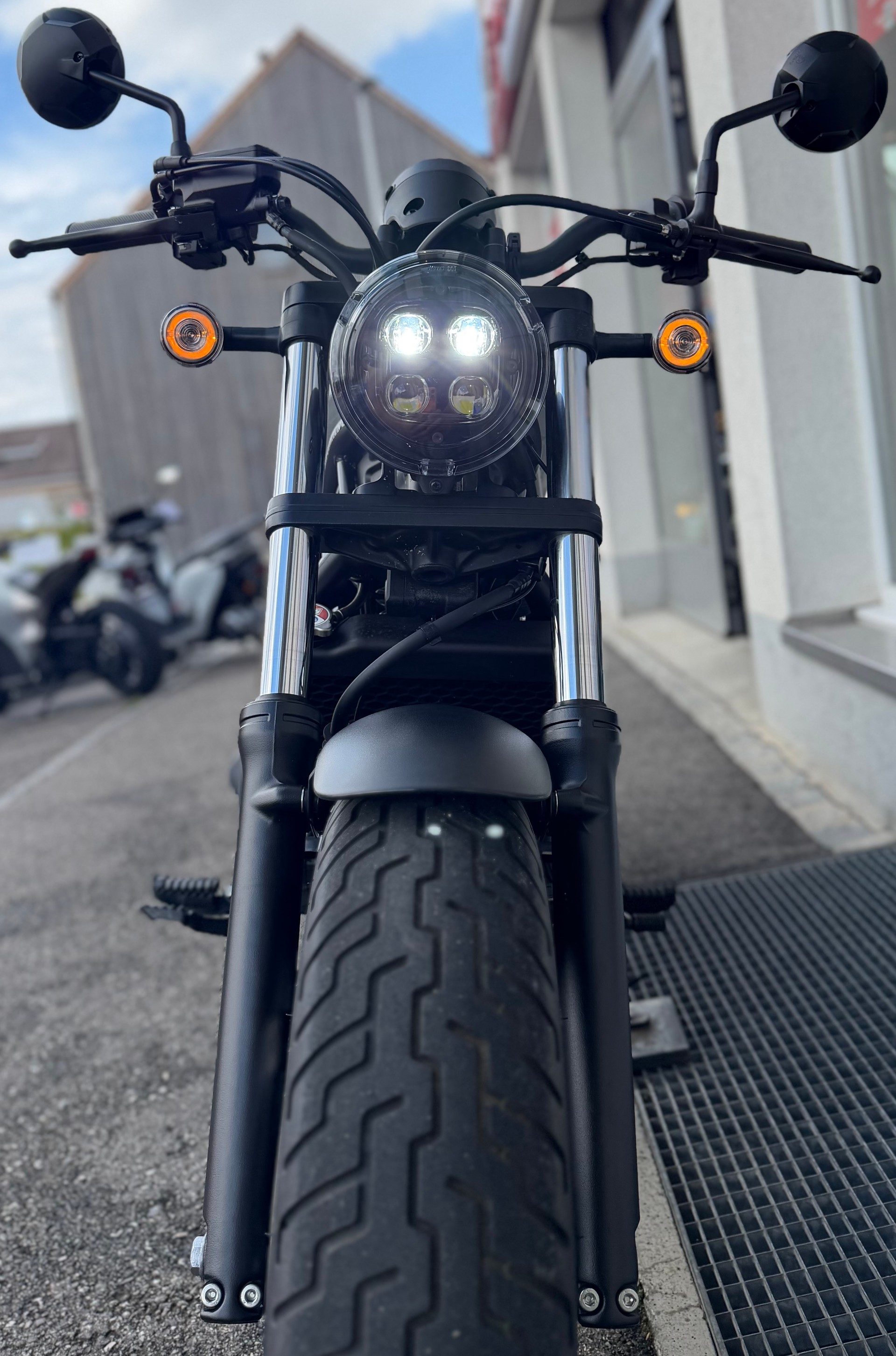 HONDA CMX500 Rebel-image-1
