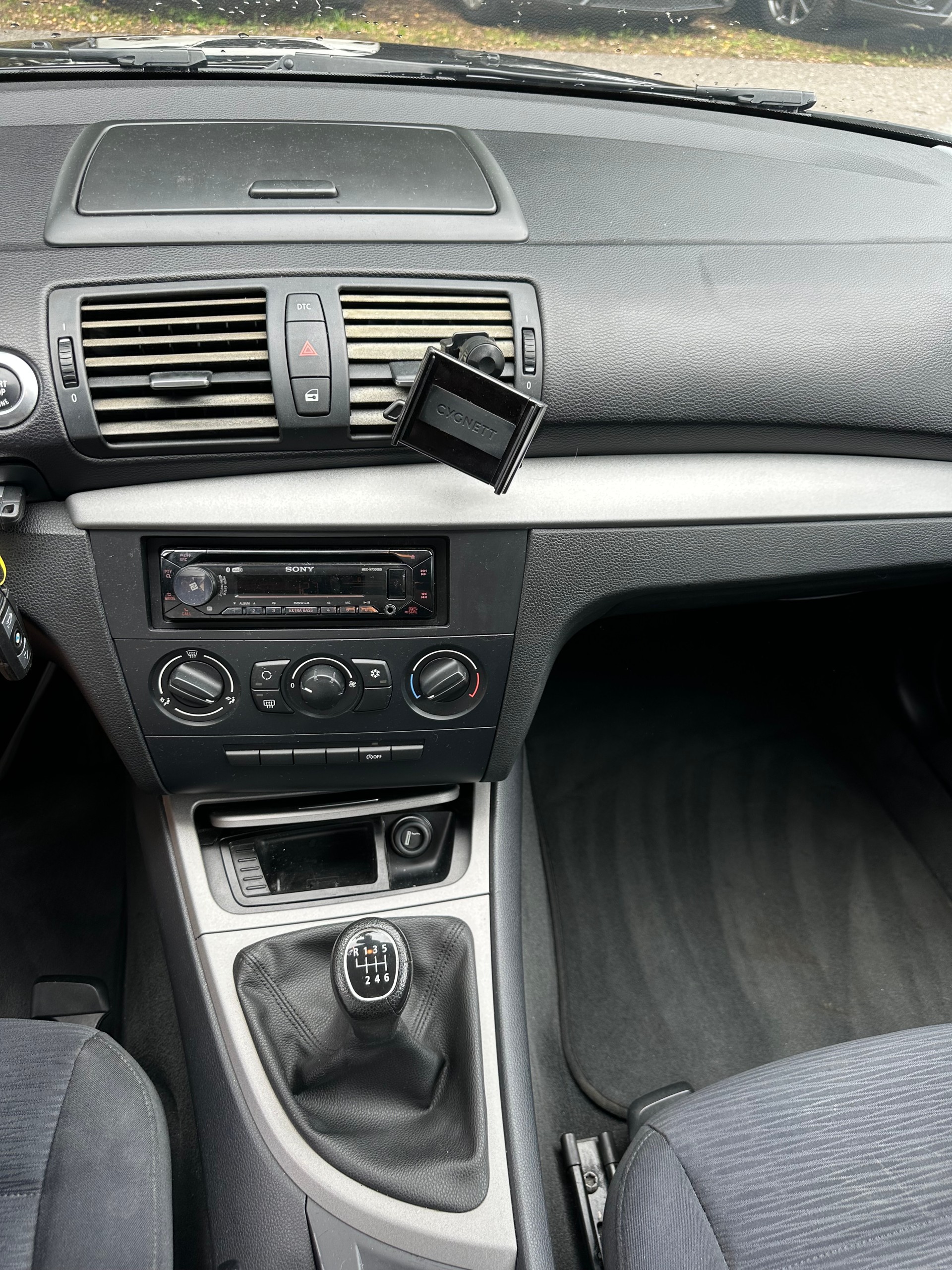 BMW 116i-image-9