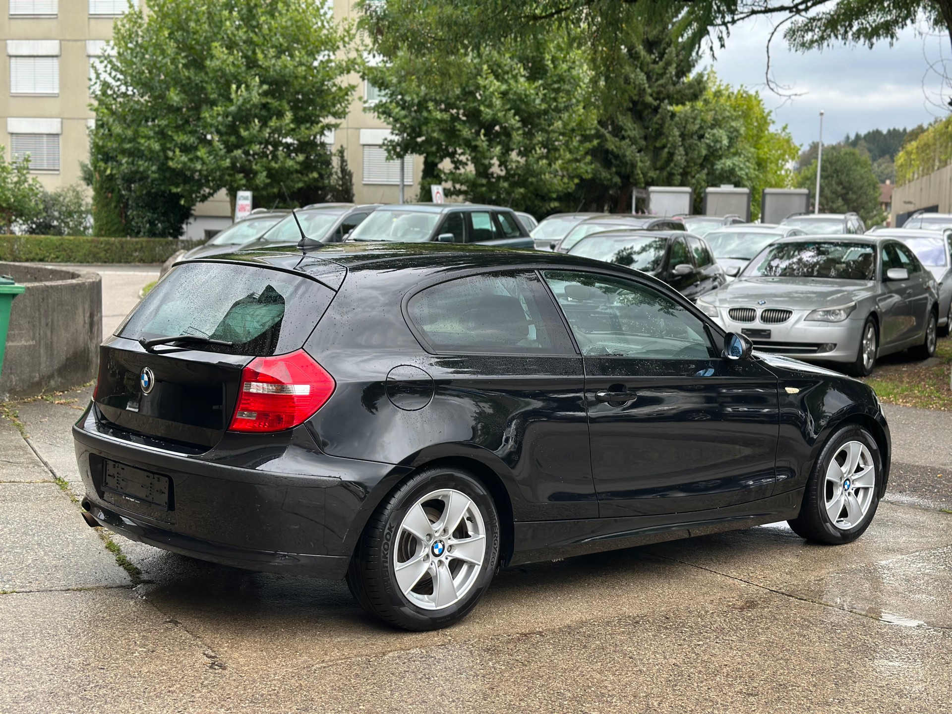 BMW 116i-image-2