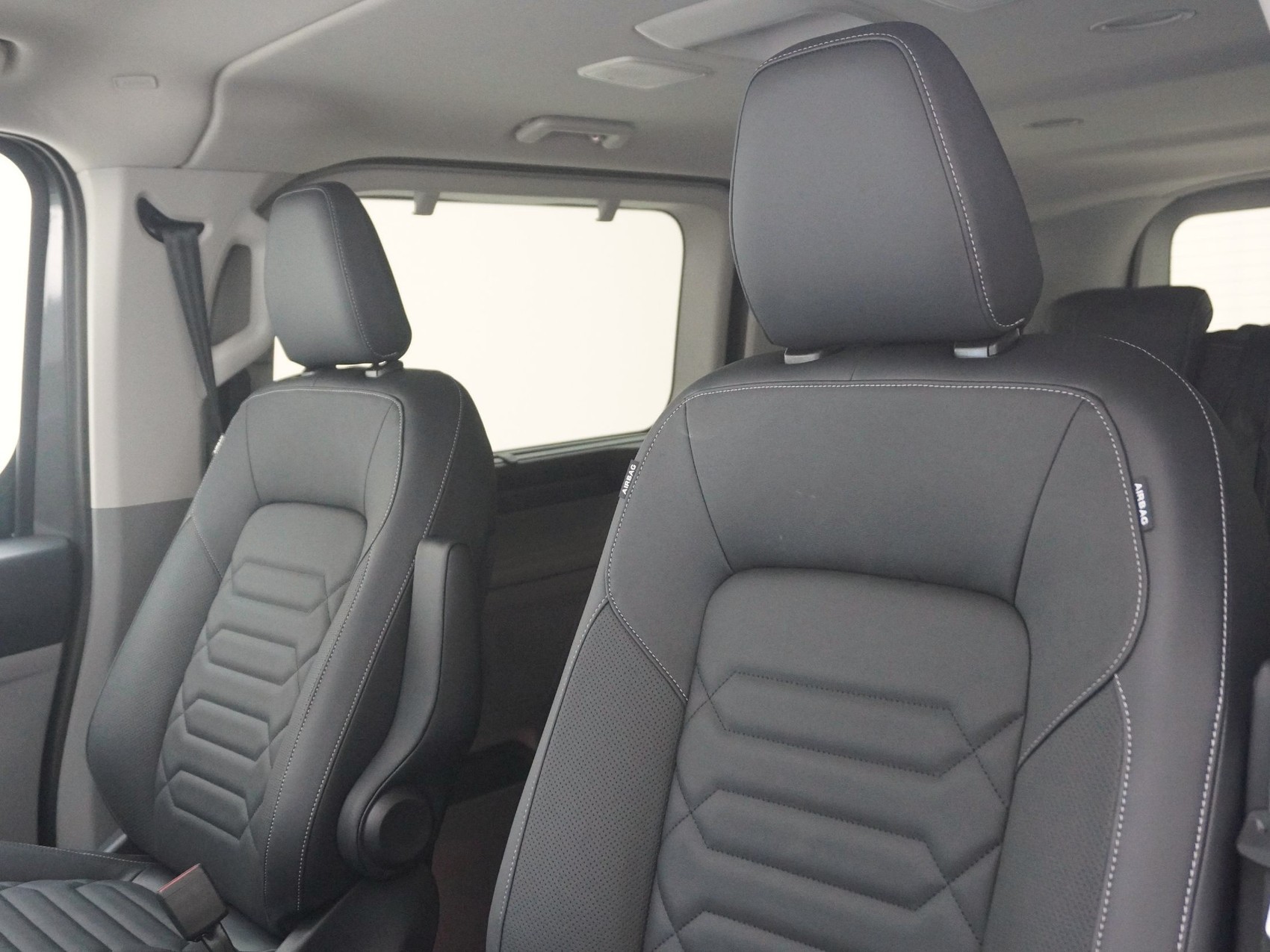 FORD Tourneo Custom 320 L2 2.0 TDCI 4x4 Titanium X-image-12