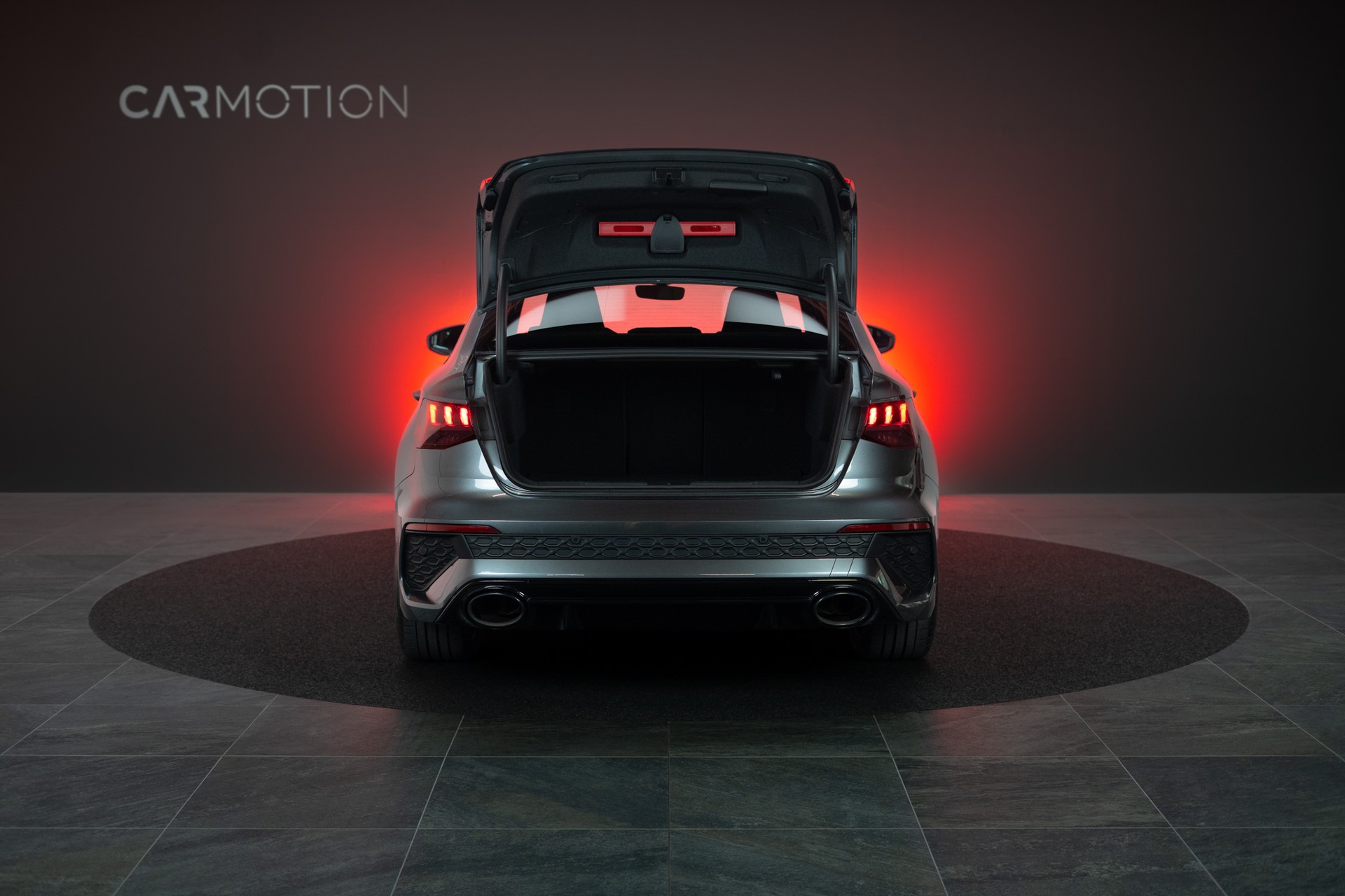 AUDI RS3 Limousine 2.5 TFSI quattro S-Tronic / Rückfahrkamera / Tempomat / Ambientebeleuchtung-image-7