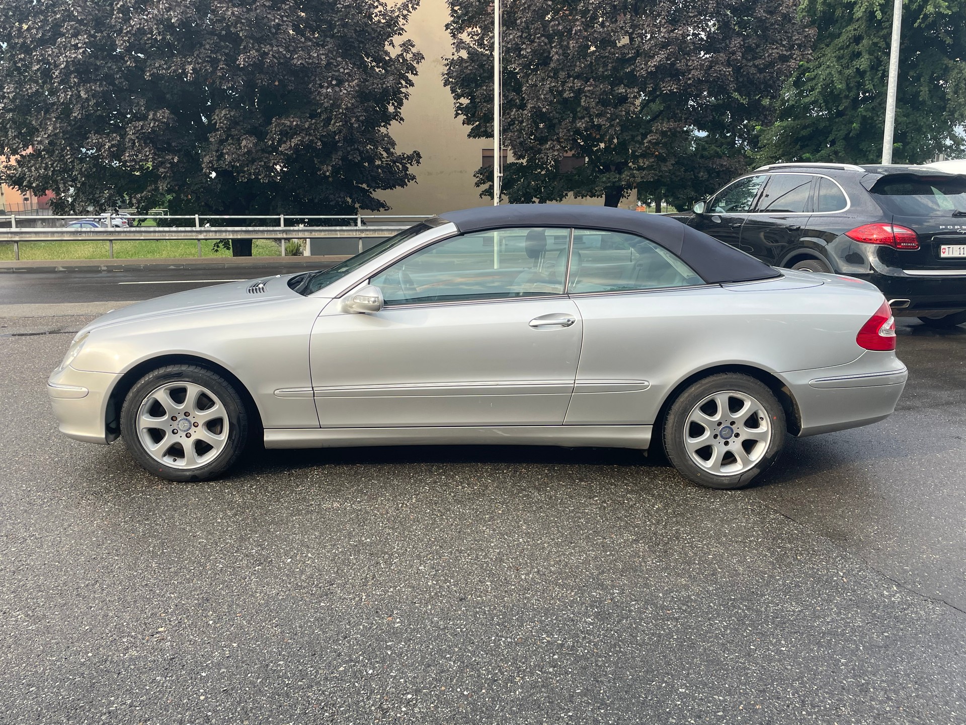 MERCEDES-BENZ CLK 320 Elégance Automatic-image-4