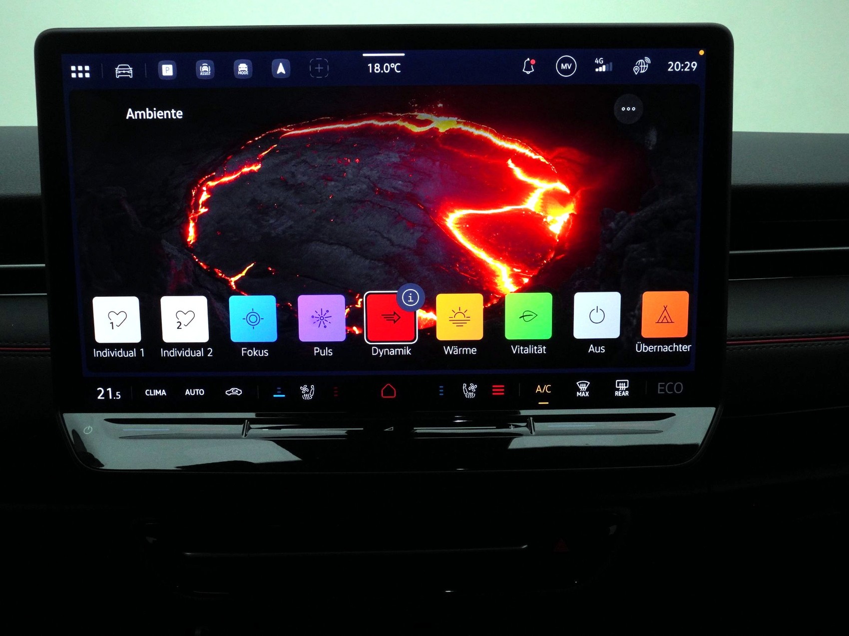 VW ID.7 Tourer 86 kWh GTX 4MOTION-image-18