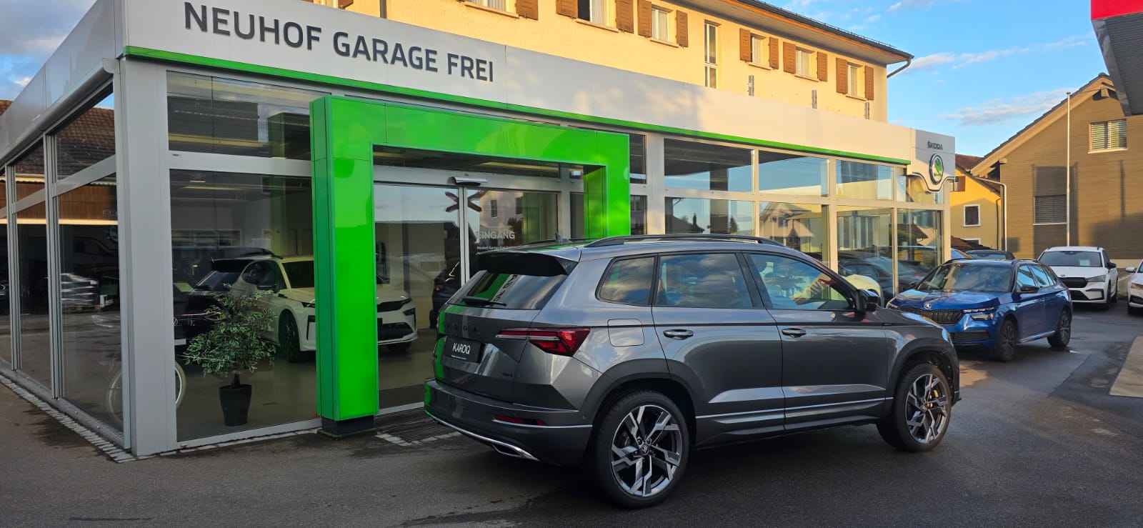 SKODA Karoq 2.0 TSI SportLine 4x4 DSG-showroom-element-3