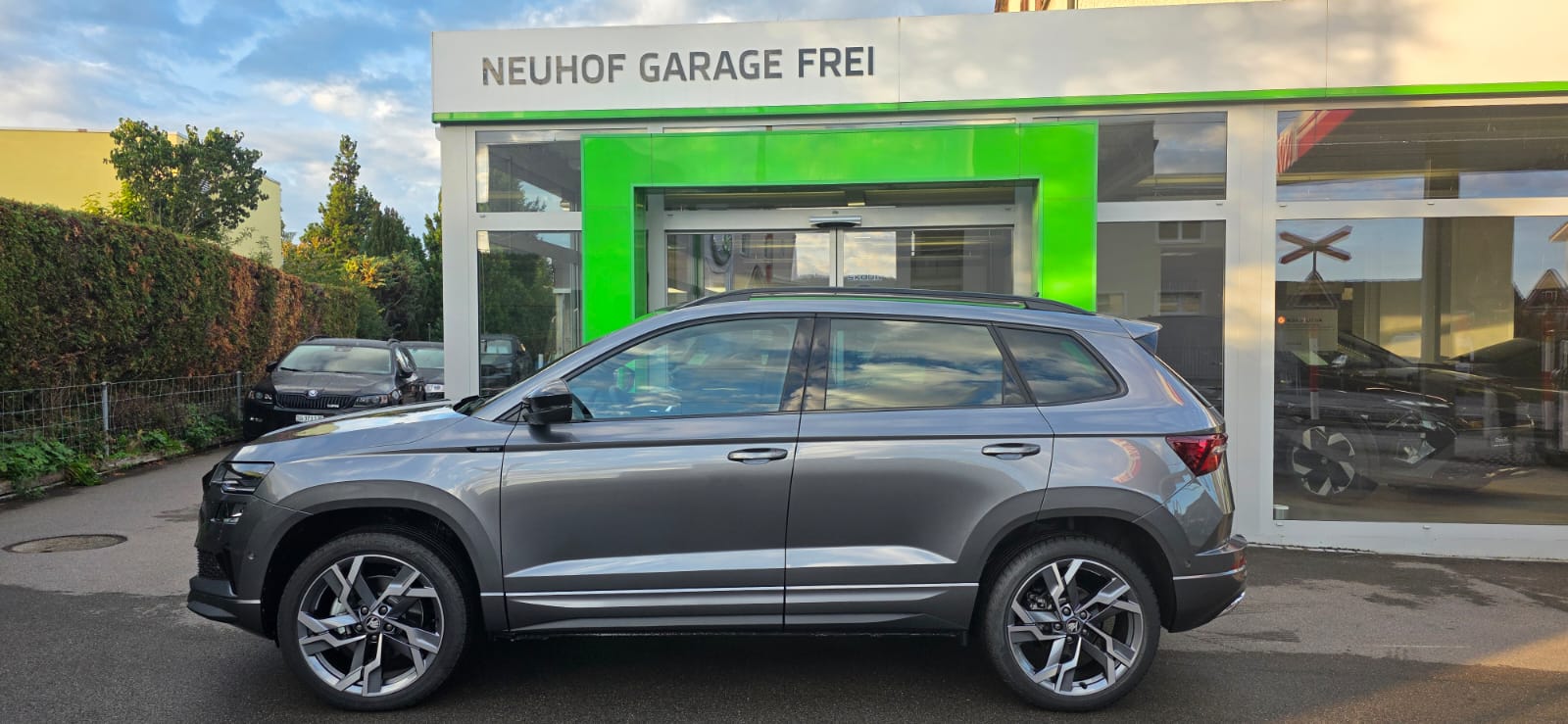 SKODA Karoq 2.0 TSI SportLine 4x4 DSG-showroom-element-1