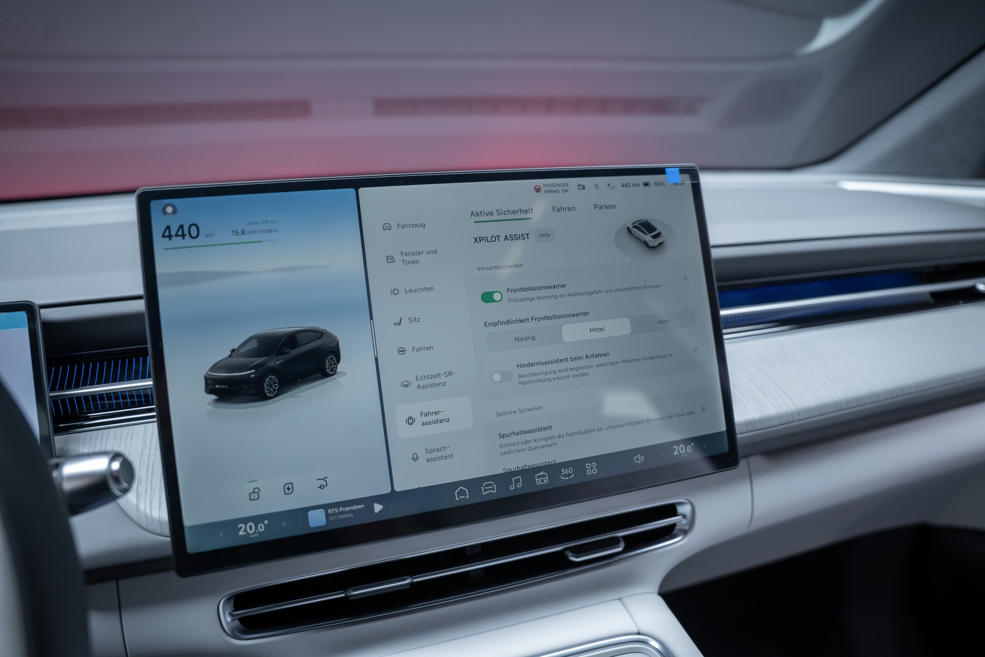XPENG G6 80kWh Performance AWD / Anhängerkupplung schwenkbar / Panoramadach / 360° Kamera-image-35
