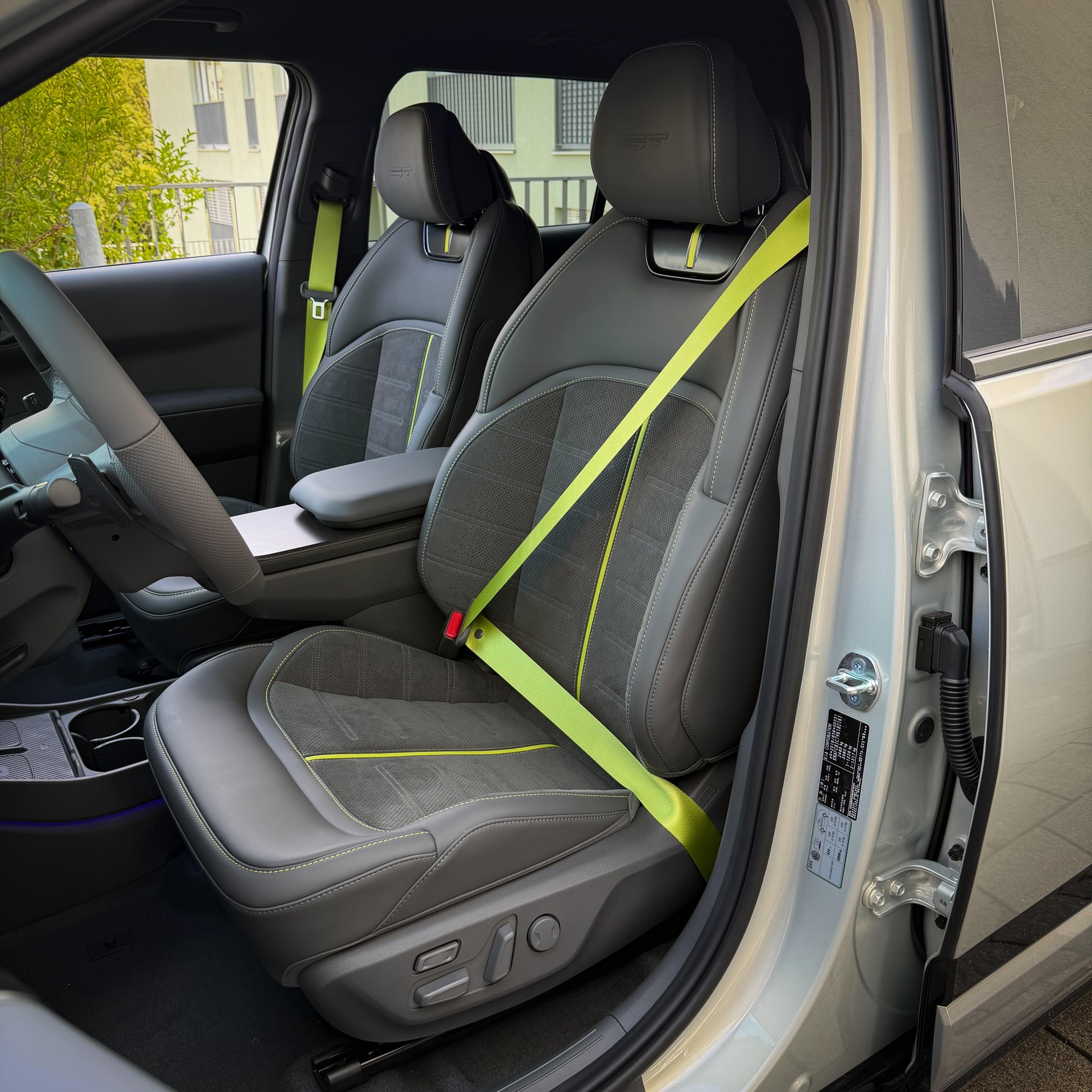 KIA EV3 81 kWh GT 4x4-image-10