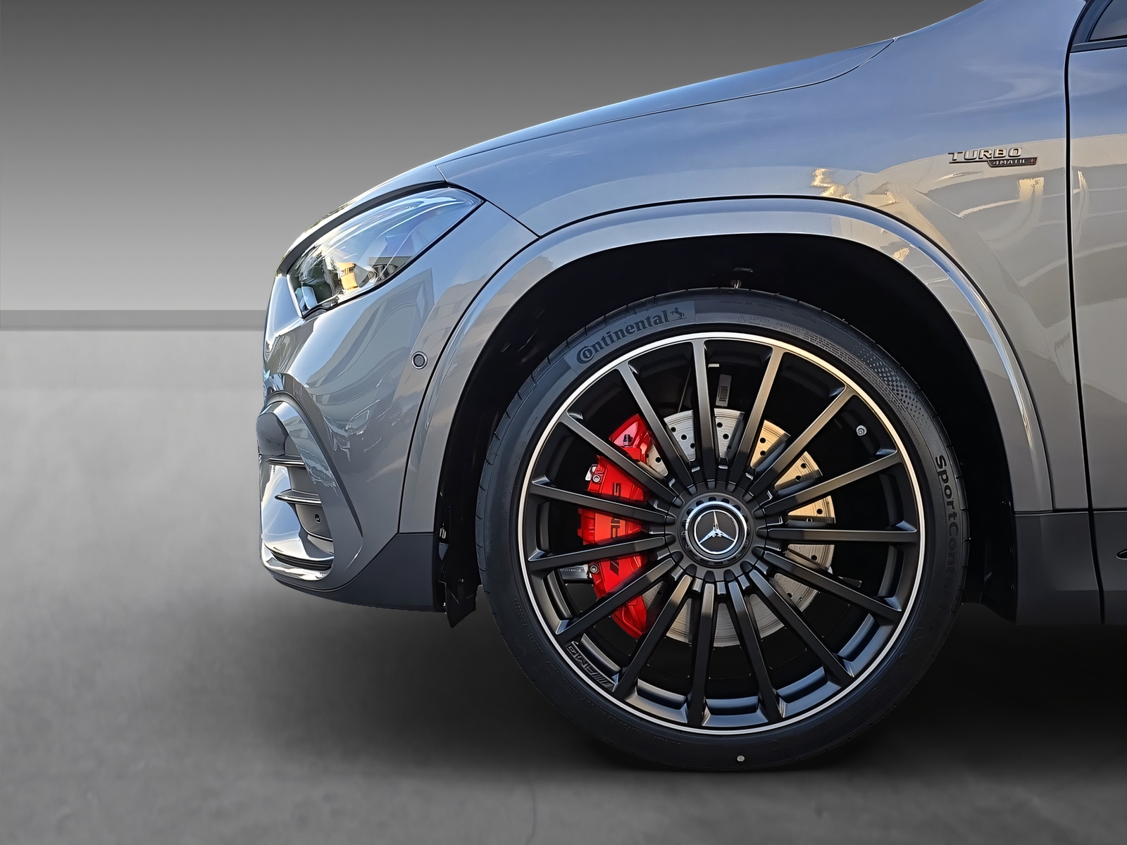 MERCEDES-BENZ GLA 45 S 4Matic+-image-5