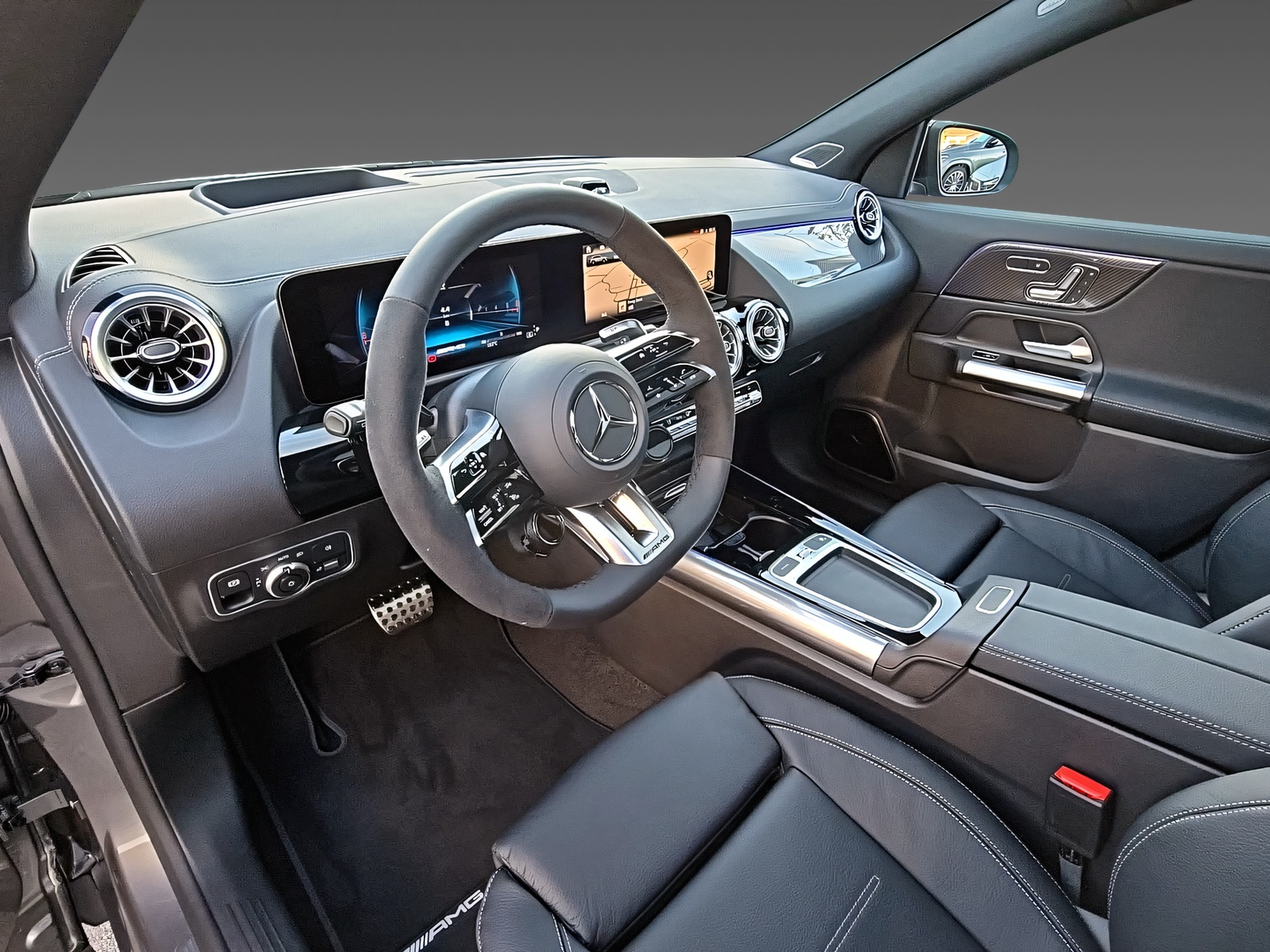 MERCEDES-BENZ GLA 45 S 4Matic+-image-6
