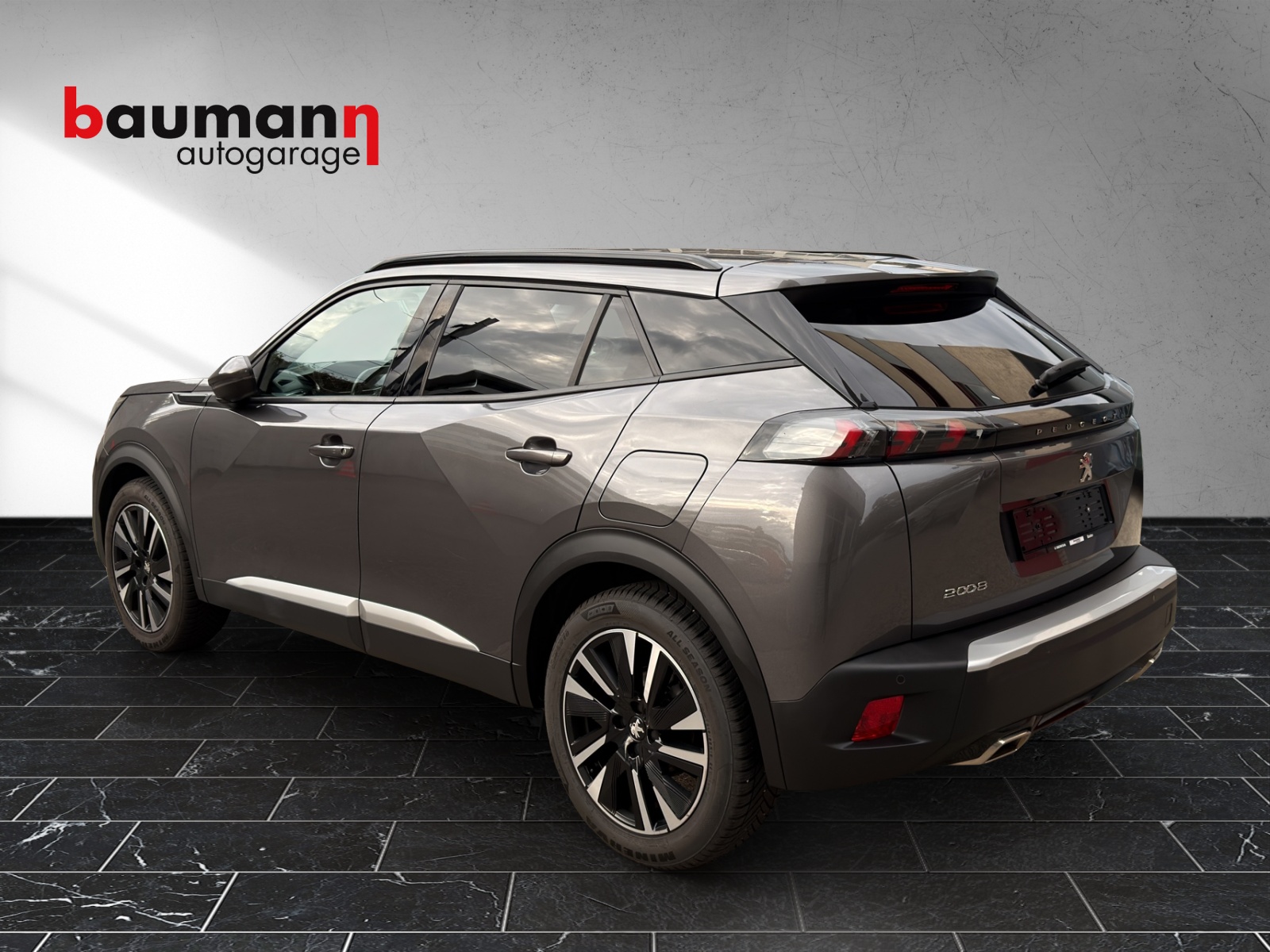 PEUGEOT 2008 1.2 PureTech Allure EAT8-showroom-element-2