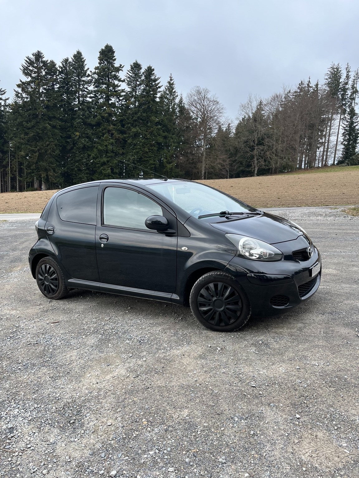 TOYOTA Aygo 1.0 Linea Luna-image-3