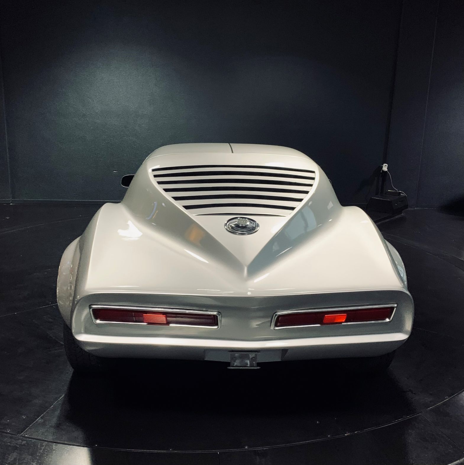 CHEVROLET CORVETTE "MAKO SHARK" EINZELSTÜCK!-image-3