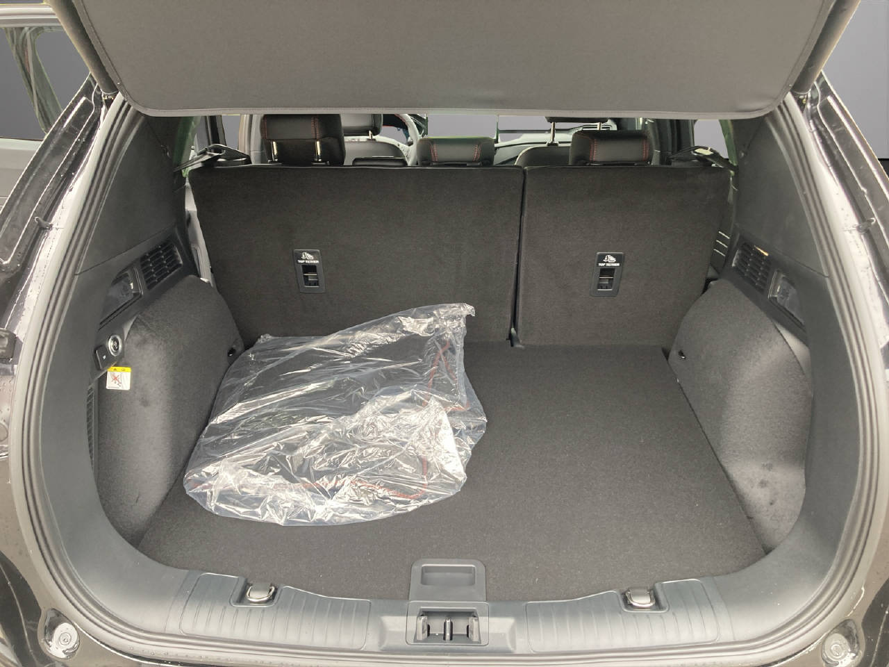 FORD Kuga 2.5 FHEV 183 PS ST-Line X 4x4-image-6