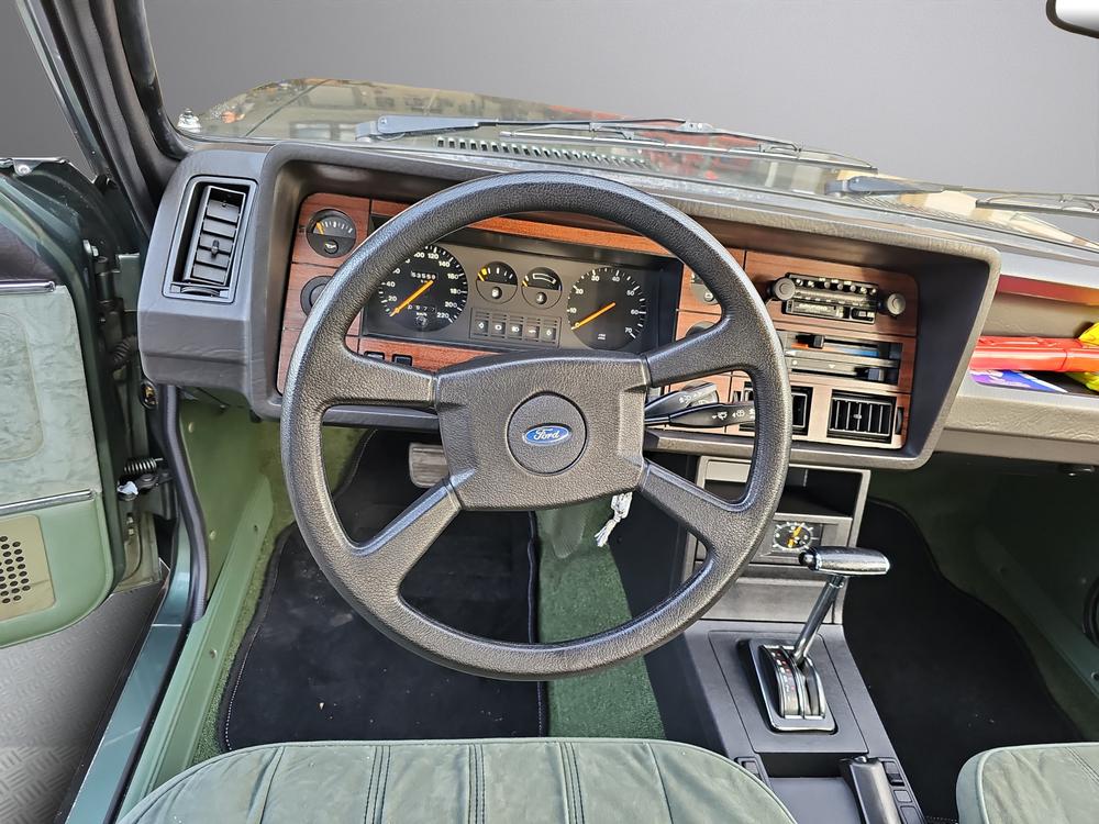 FORD Granada 2800 V6 GL A-image-9