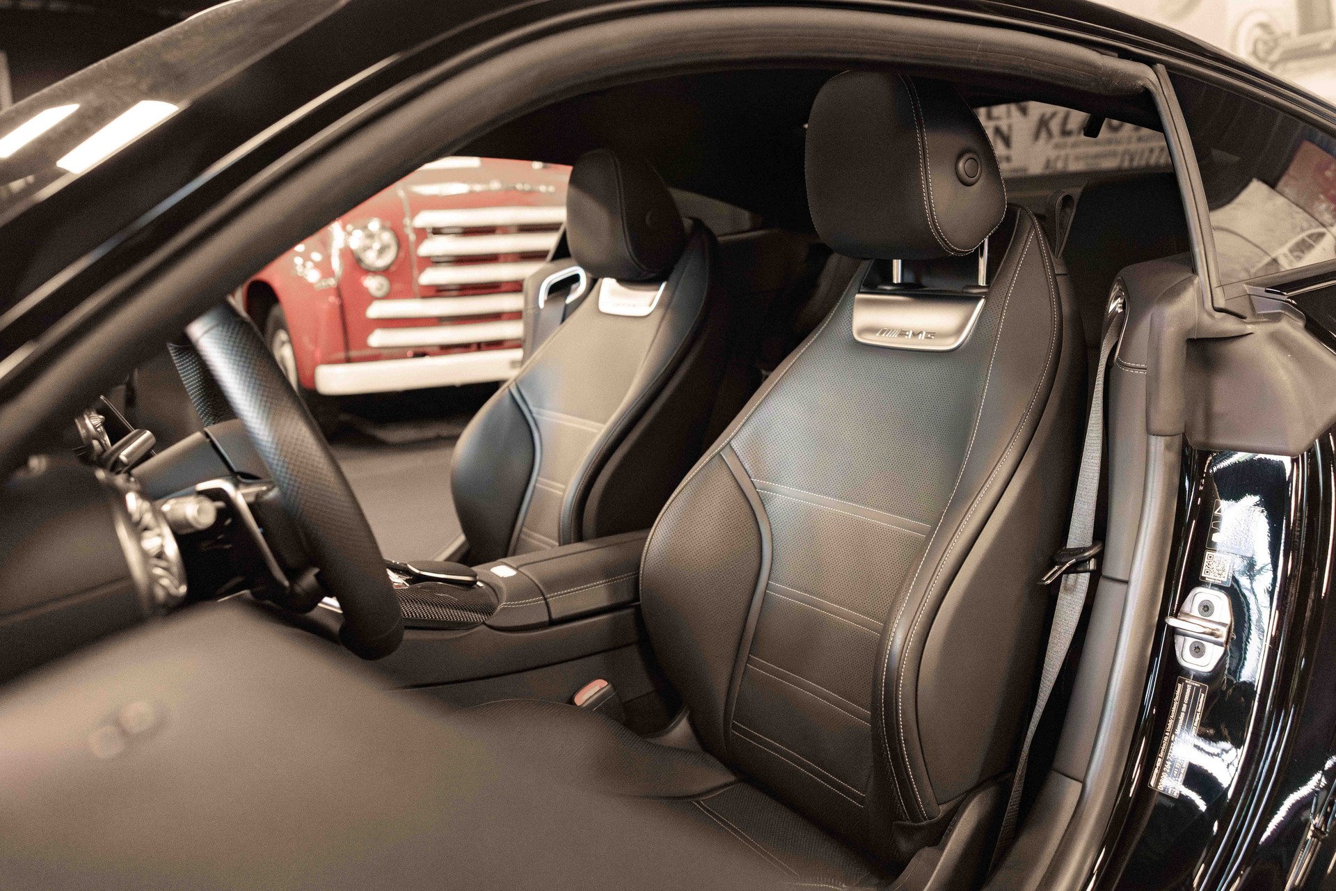 MERCEDES-BENZ AMG GT 63 4Matic+ Executive Edition-image-14
