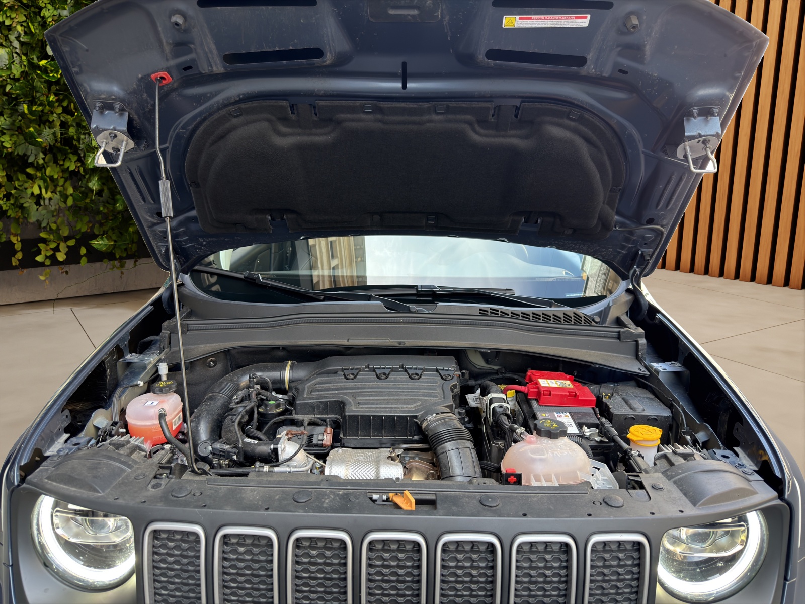 JEEP Renegade 1.5 MHEV Summit Sky-image-19