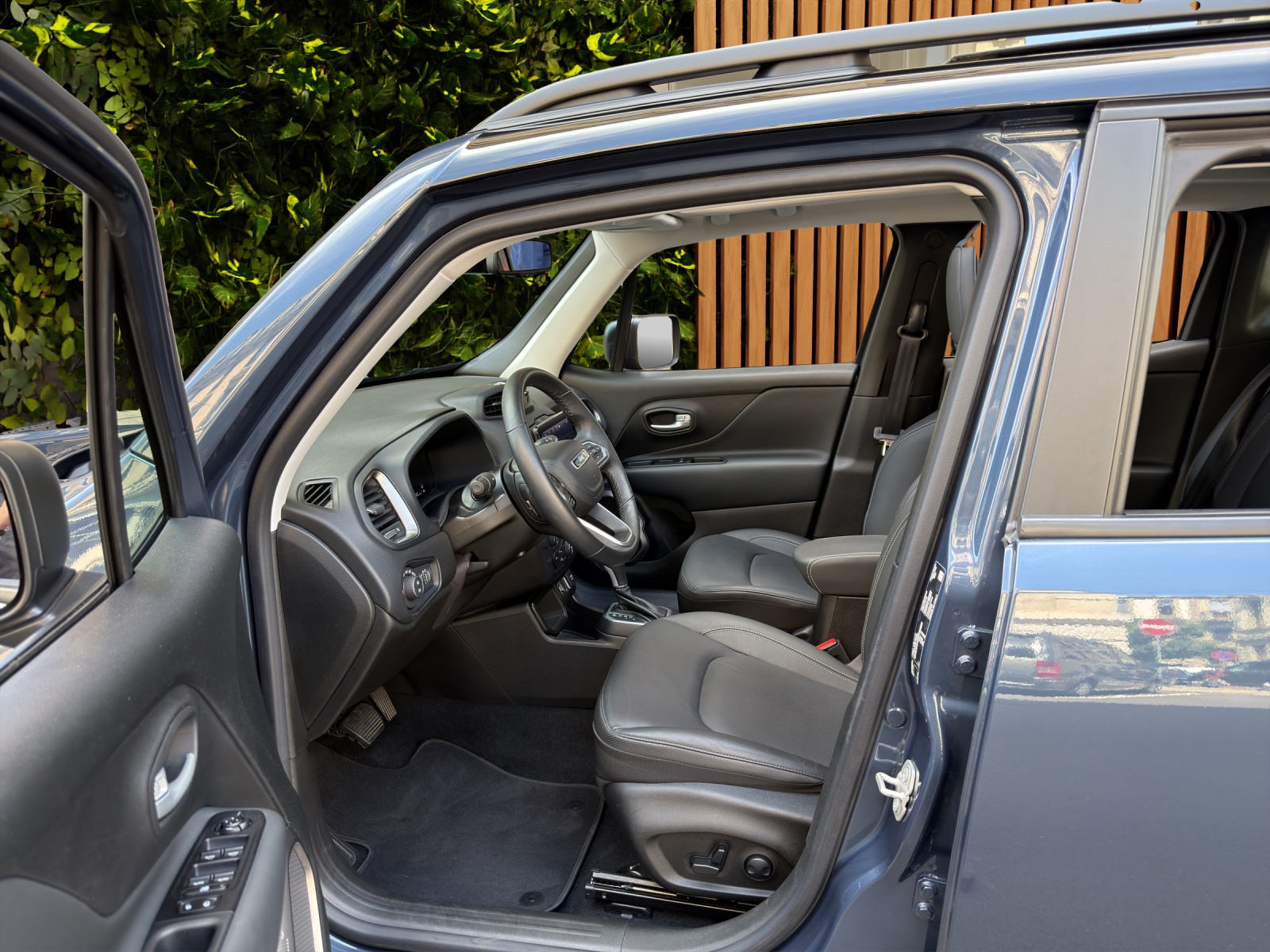JEEP Renegade 1.5 MHEV Summit Sky-image-9