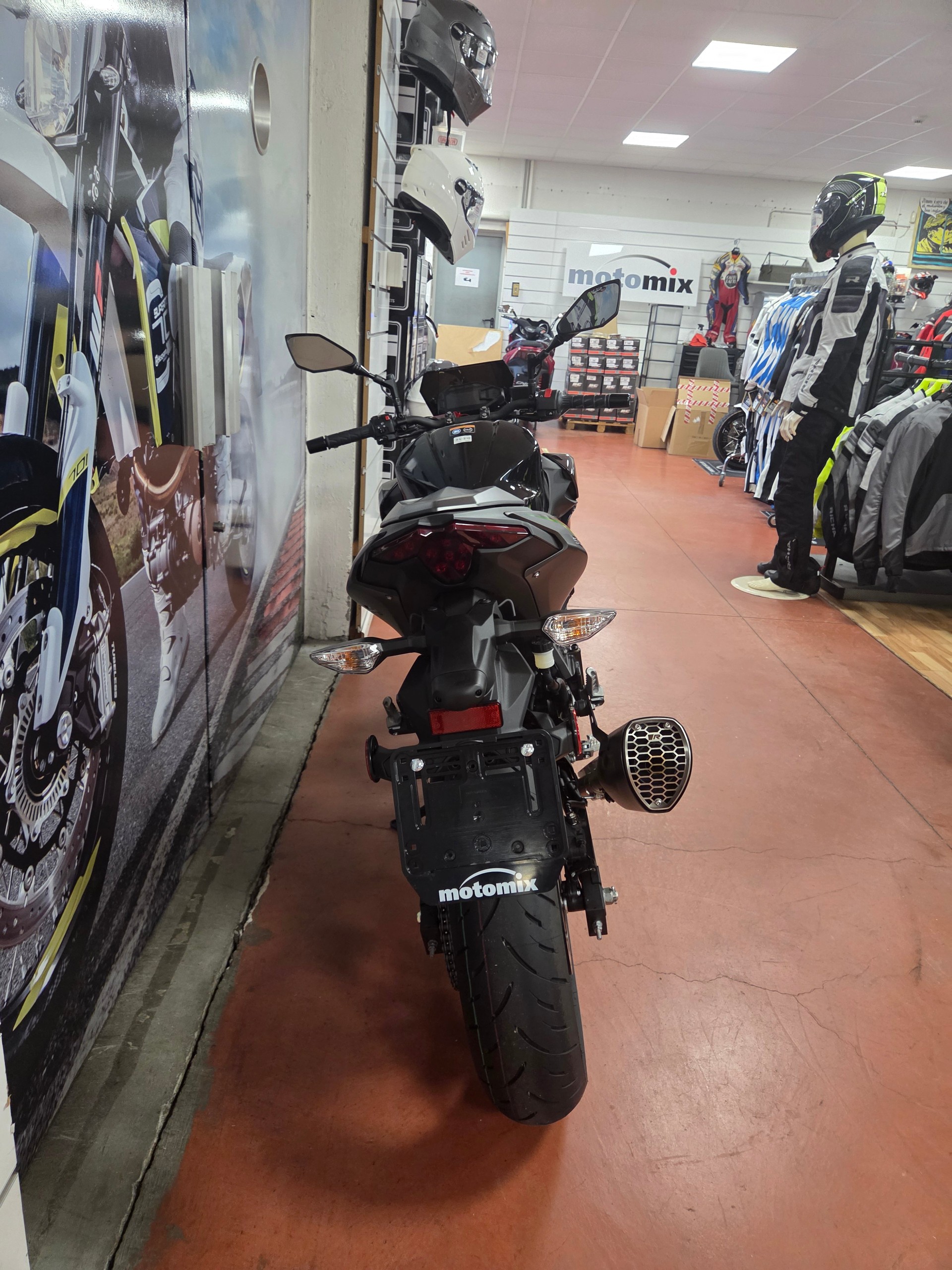 KAWASAKI Z 500 SPORT-image-3