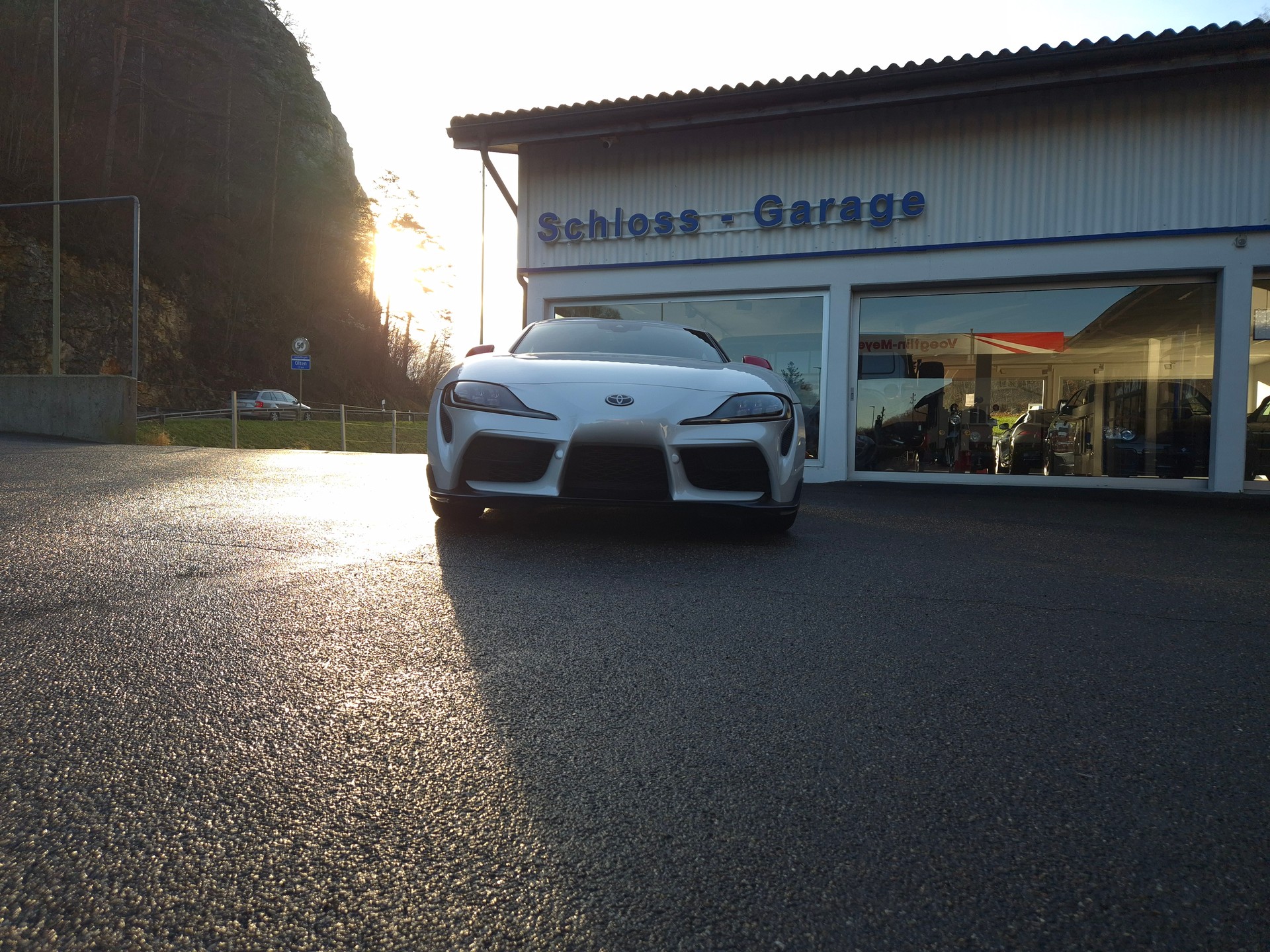 TOYOTA Supra GR 2.0i Turbo Sport Automat 8-image-4