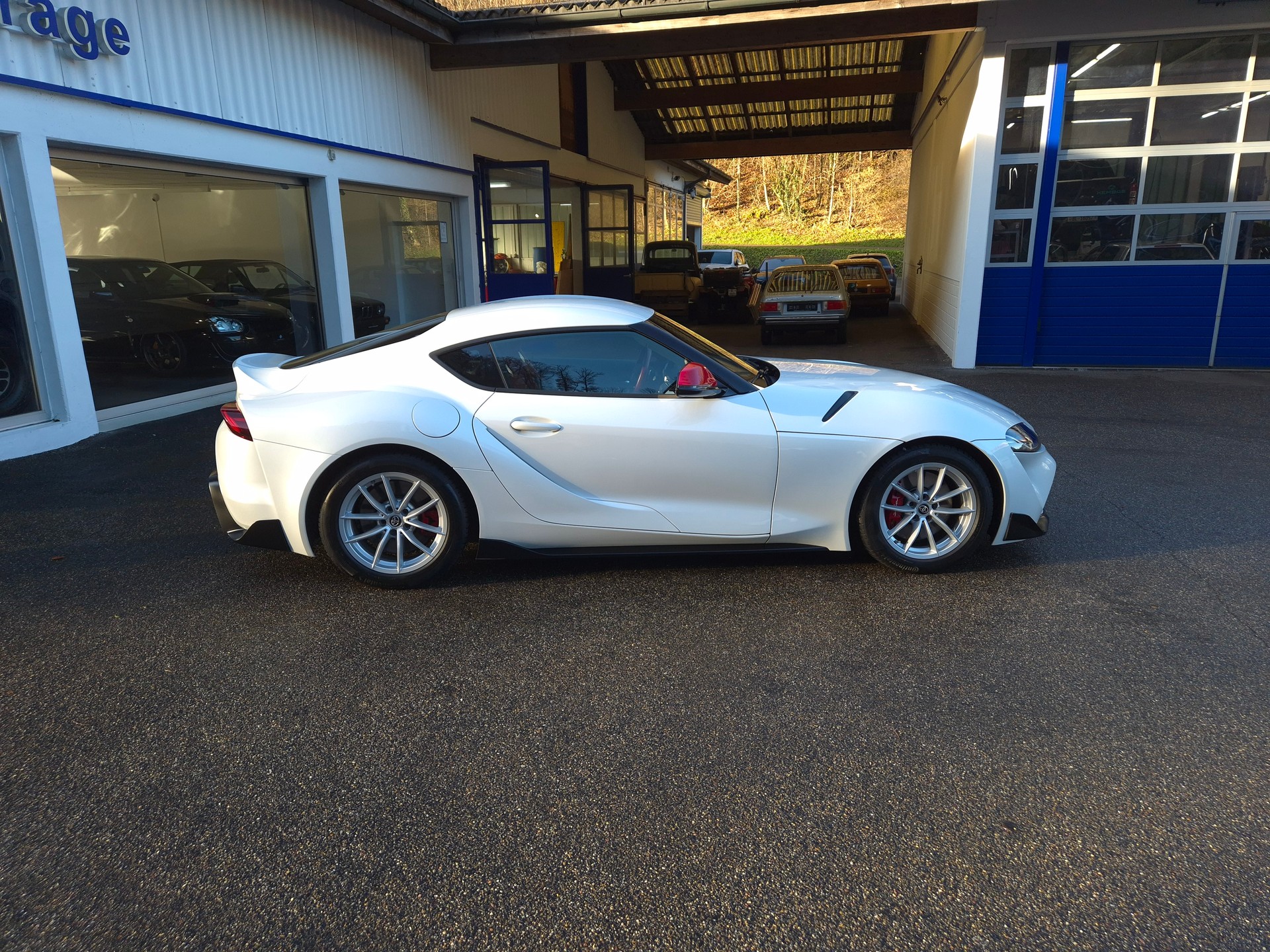 TOYOTA Supra GR 2.0i Turbo Sport Automat 8-image-14