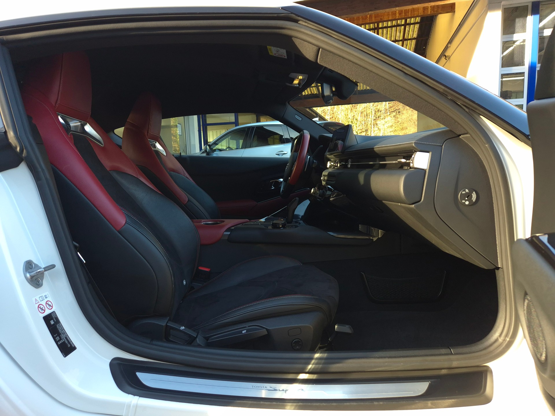 TOYOTA Supra GR 2.0i Turbo Sport Automat 8-image-23