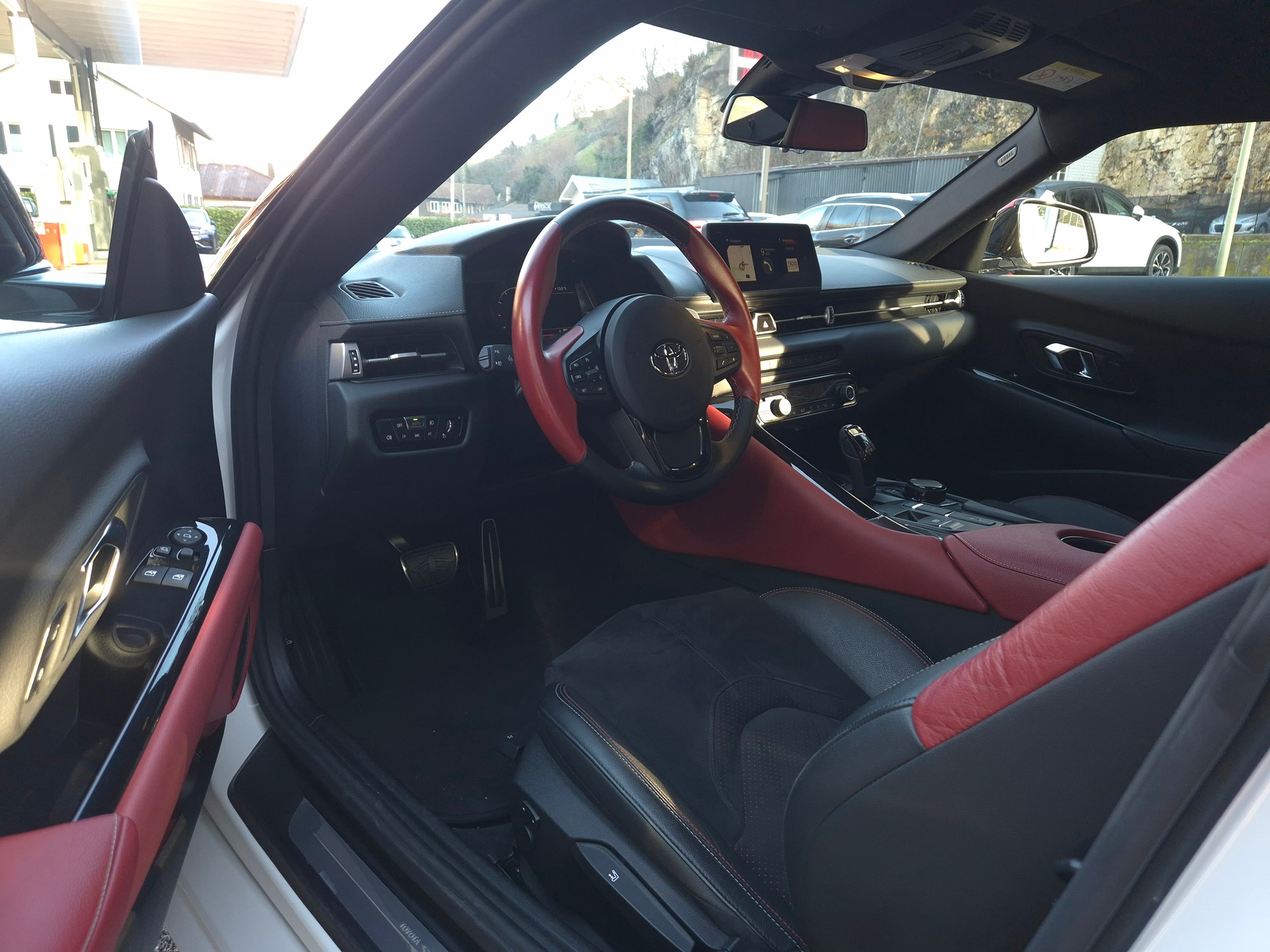 TOYOTA Supra GR 2.0i Turbo Sport Automat 8-image-16