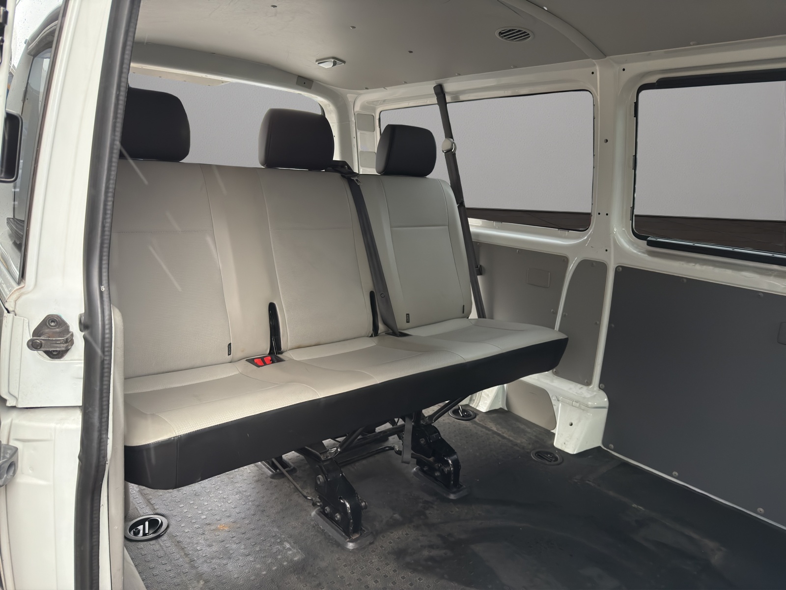 VW T6 2.0 Bi-TDI 4Motion DSG-image-11