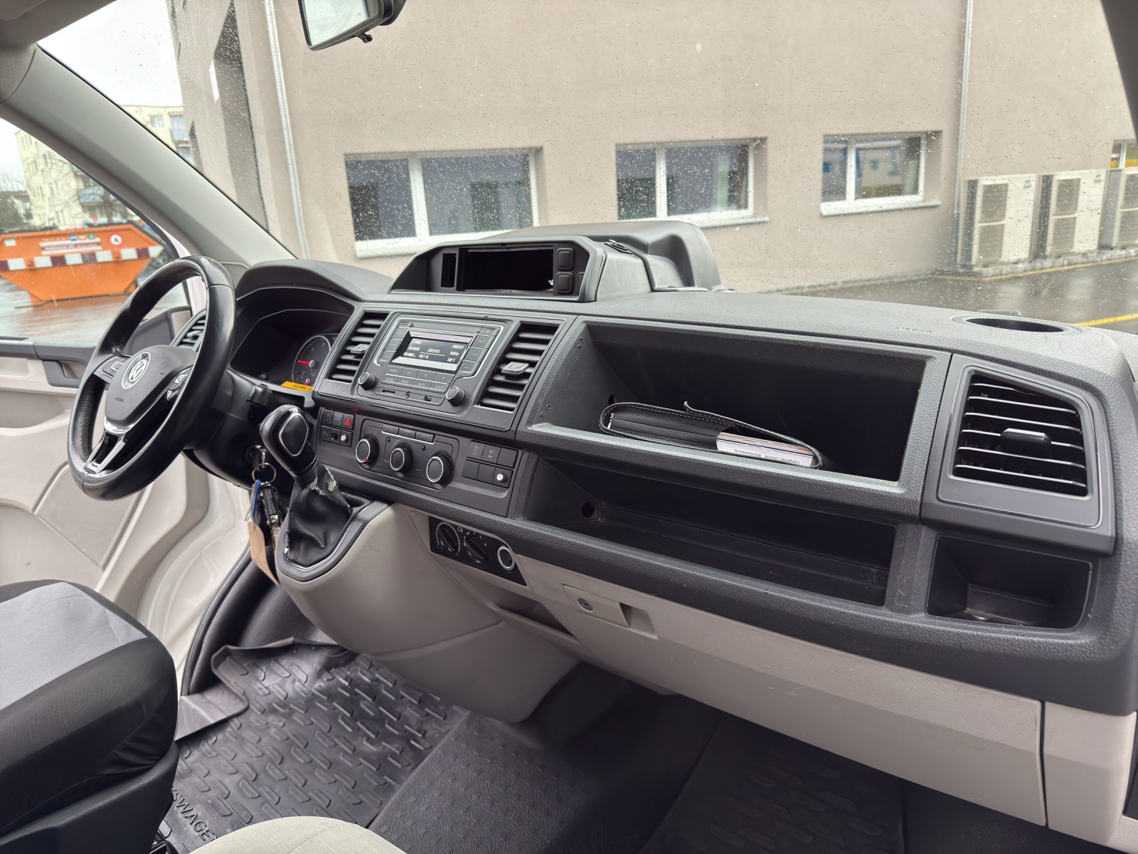 VW T6 2.0 Bi-TDI 4Motion DSG-image-19