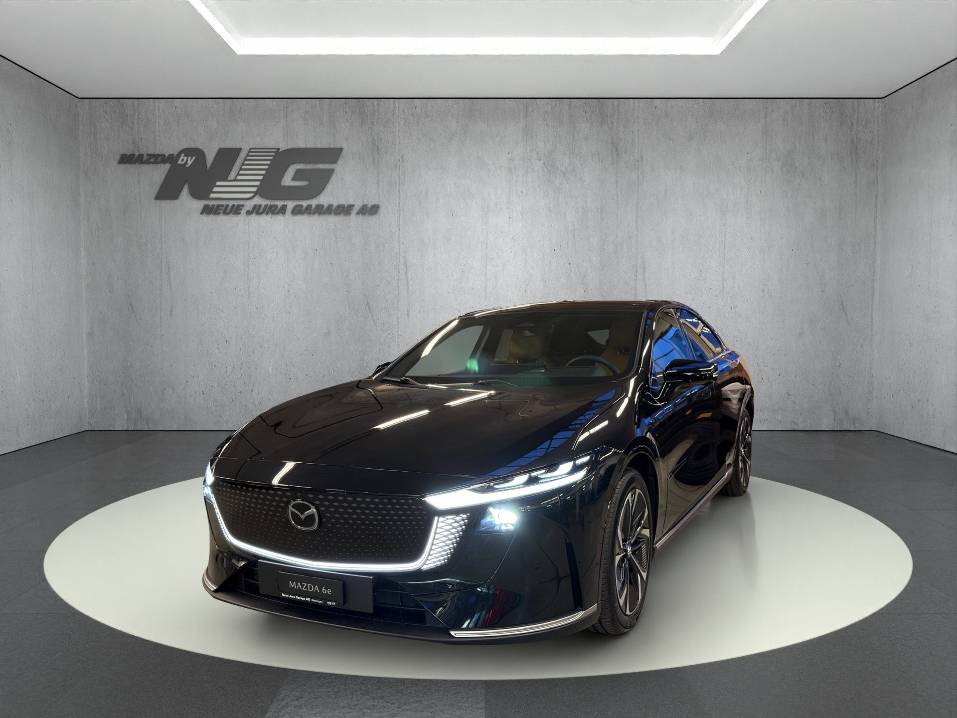 MAZDA 6e 258 69kWh Takumi Plus-showroom-element-2