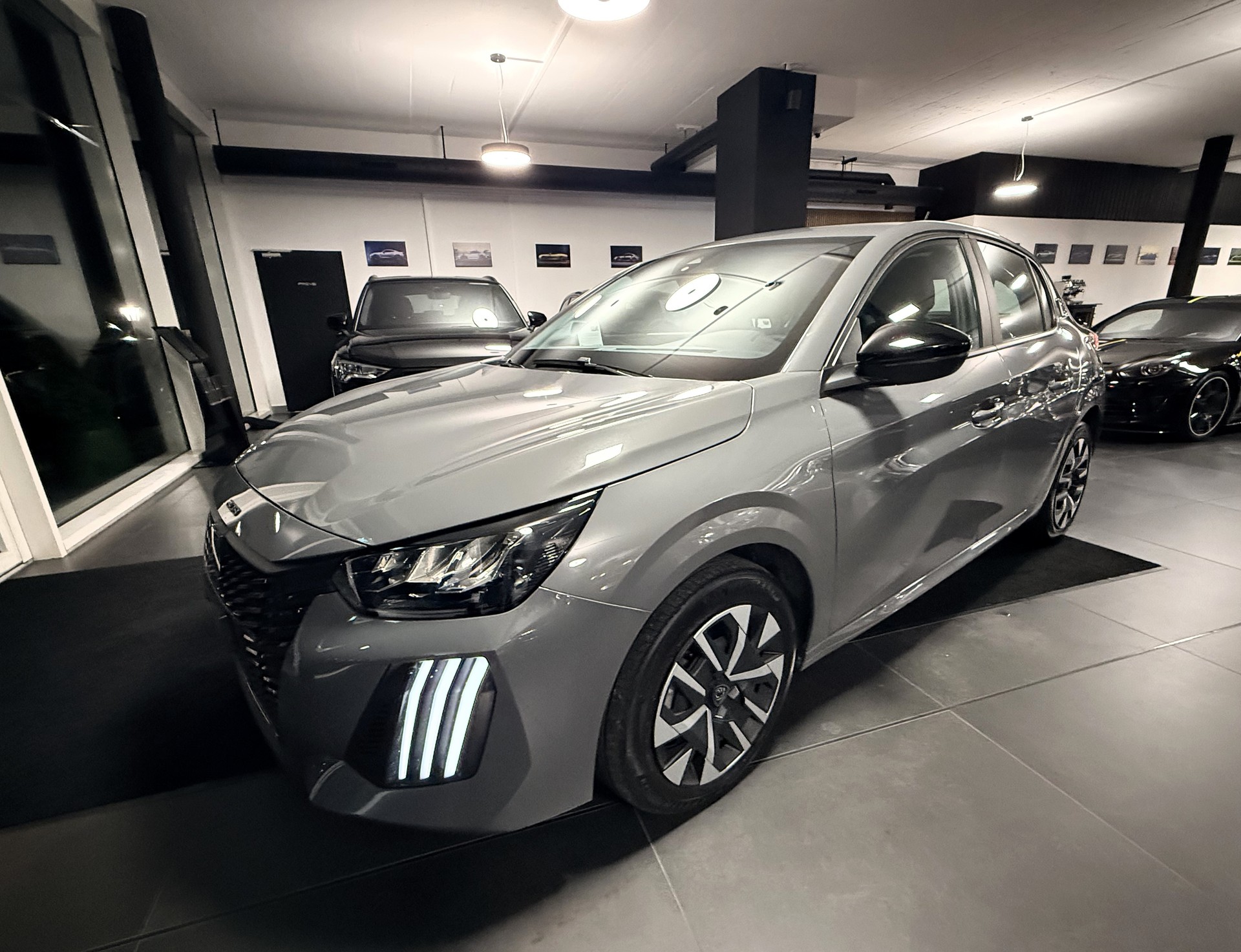 PEUGEOT 208 1.2 Active-showroom-element-1