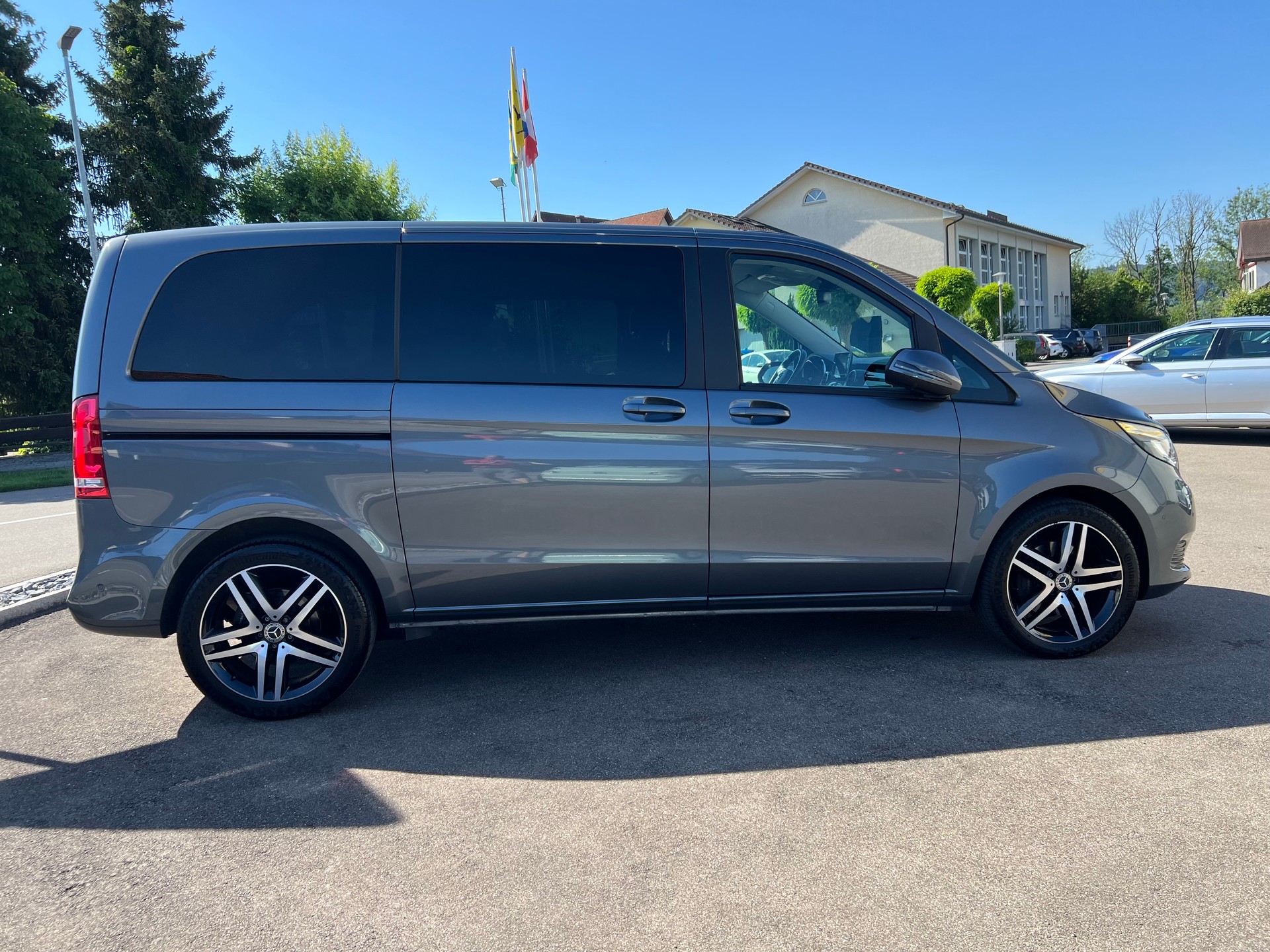 MERCEDES-BENZ V 250 d kompakt 4Matic 7G-Tronic-showroom-element-3