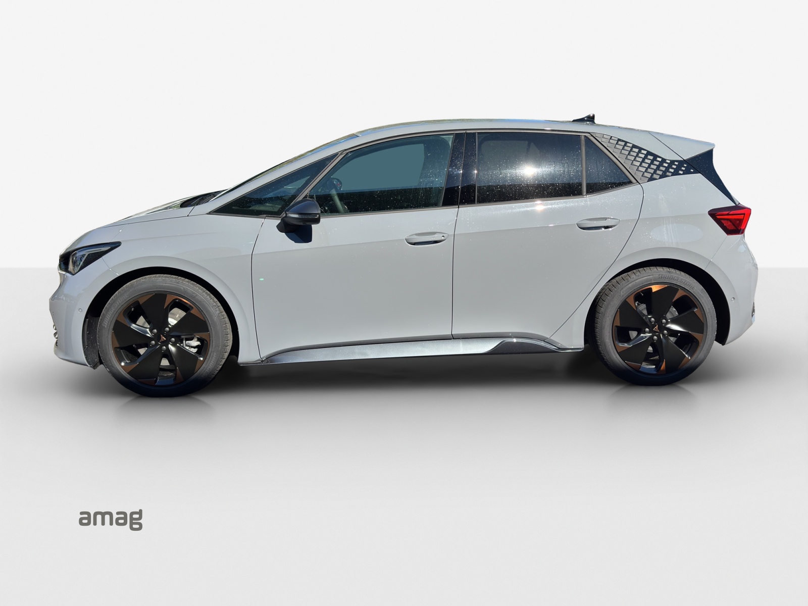 CUPRA Born 59 kWh Edge-showroom-element-1