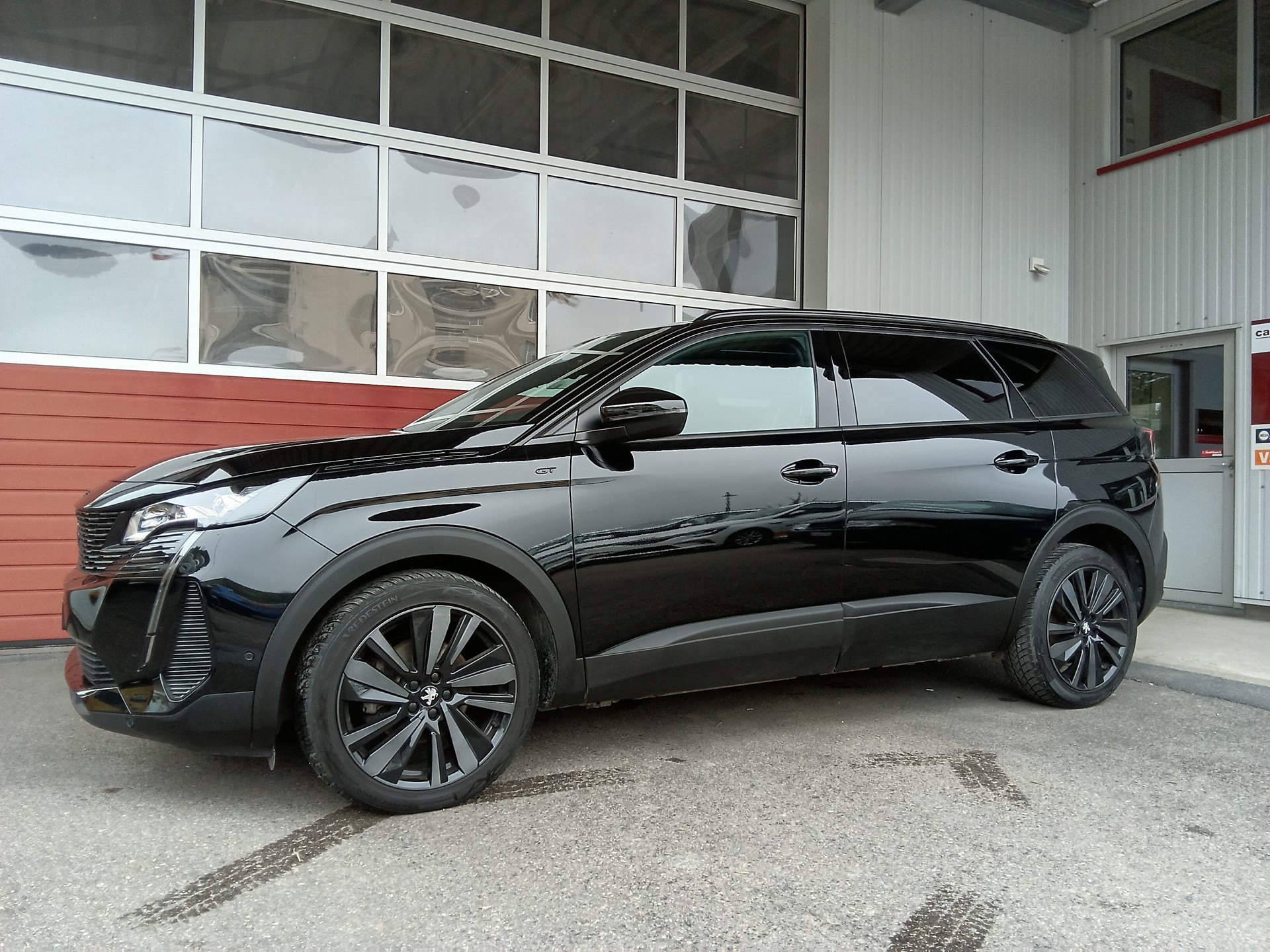PEUGEOT 5008 1.5 BlueHDi GT EAT8