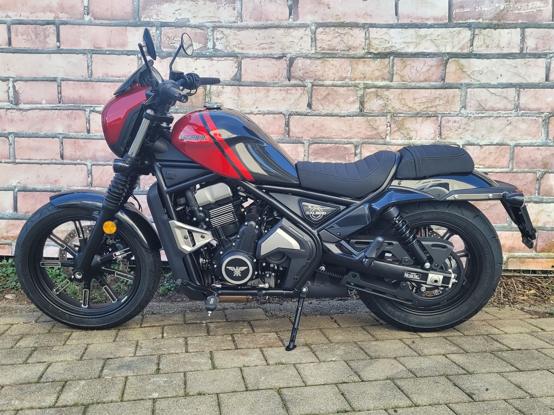 MOTO MORINI Calibro 700-image-1