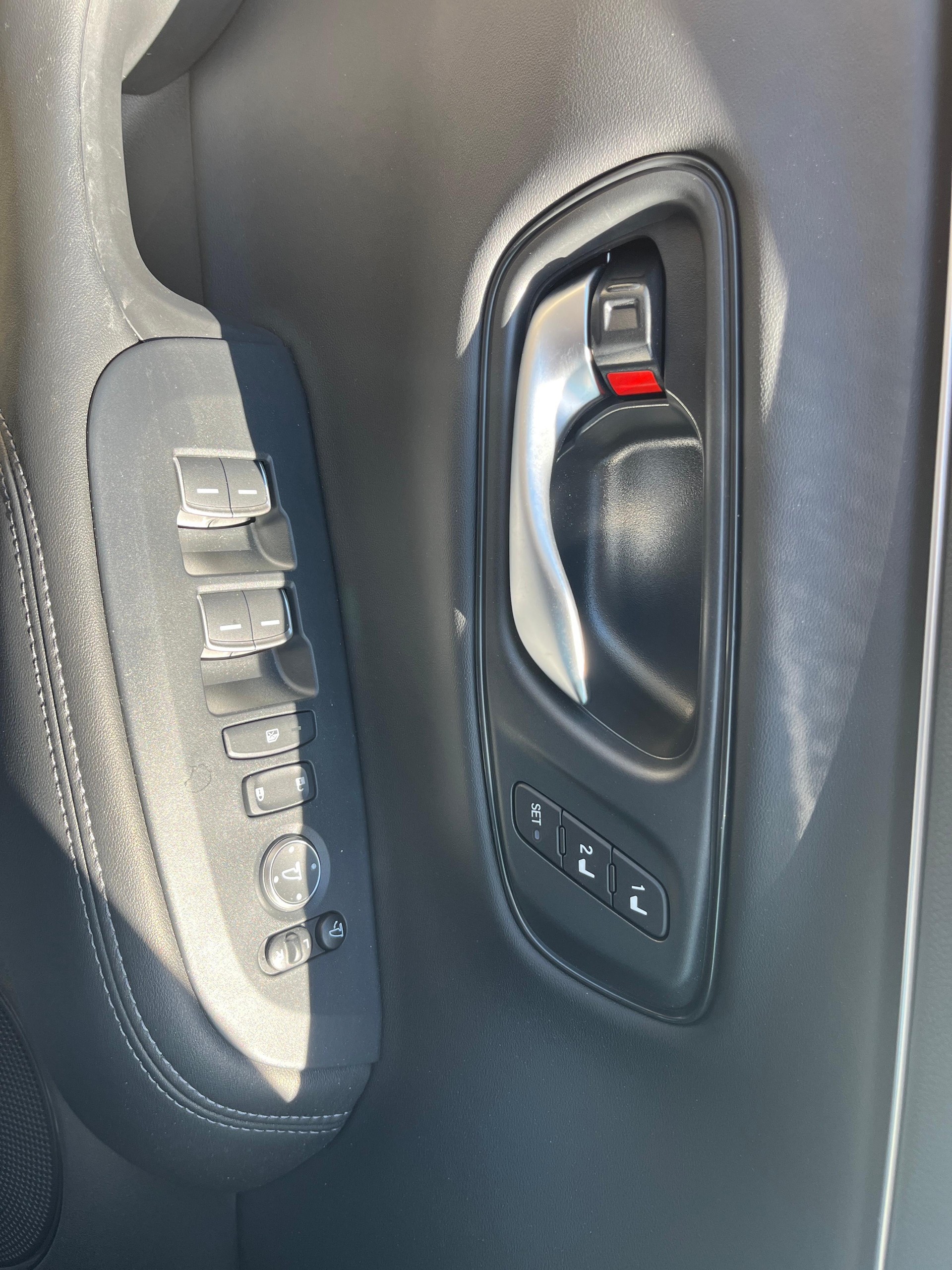 HONDA ZR-V 2.0 i-MMD Advance - mit Aktionsleasing 1.9% und 8 Jahren Garantie!-image-16