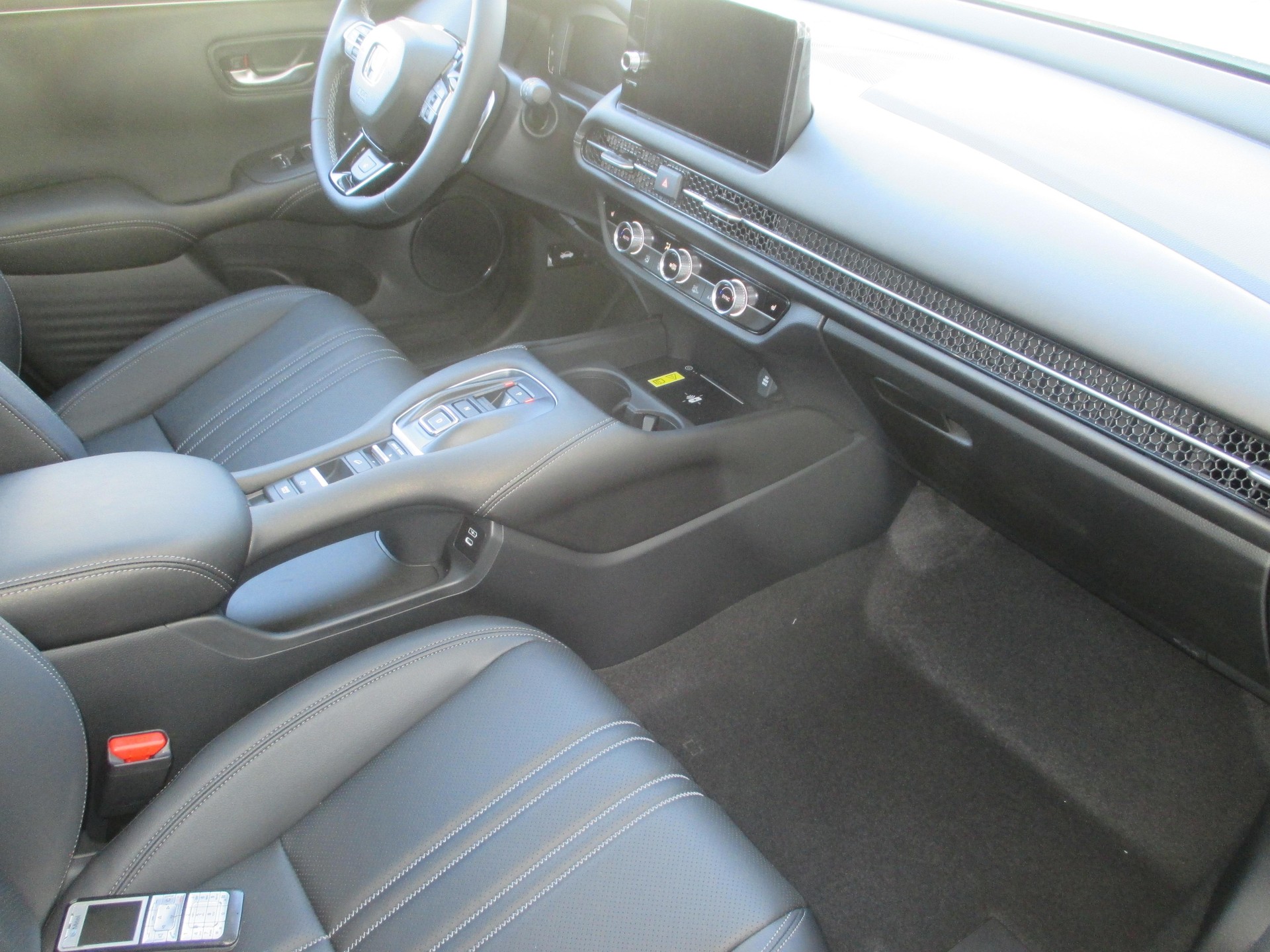 HONDA ZR-V 2.0 i-MMD Advance - mit Aktionsleasing 1.9% und 8 Jahren Garantie!-image-28