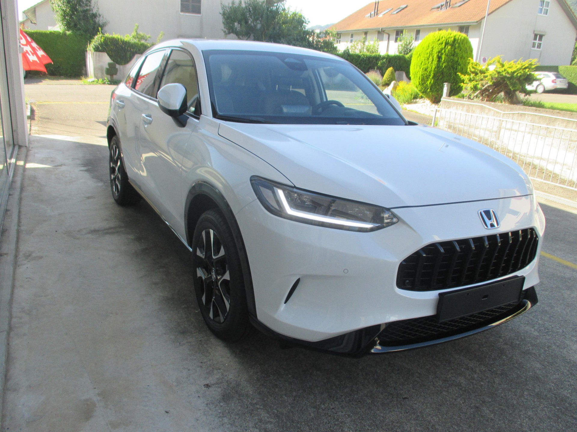 HONDA ZR-V 2.0 i-MMD Advance - mit Aktionsleasing 1.9% und 8 Jahren Garantie!-image-21