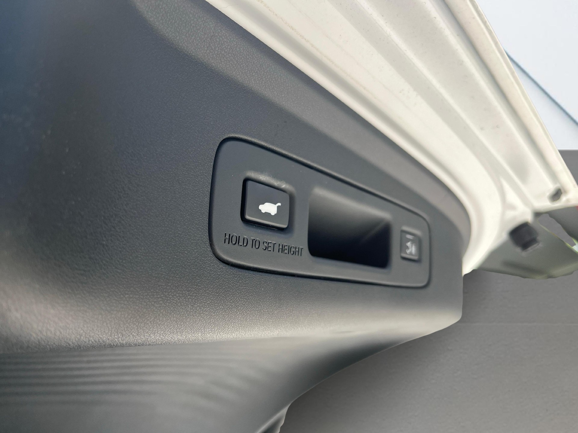 HONDA ZR-V 2.0 i-MMD Advance - mit Aktionsleasing 1.9% und 8 Jahren Garantie!-image-13