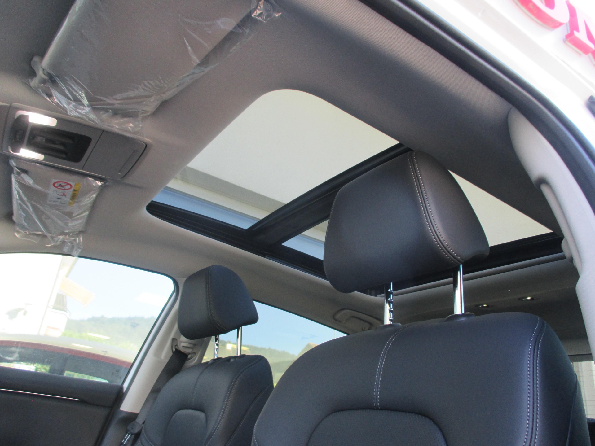 HONDA ZR-V 2.0 i-MMD Advance - mit Aktionsleasing 1.9% und 8 Jahren Garantie!-image-25