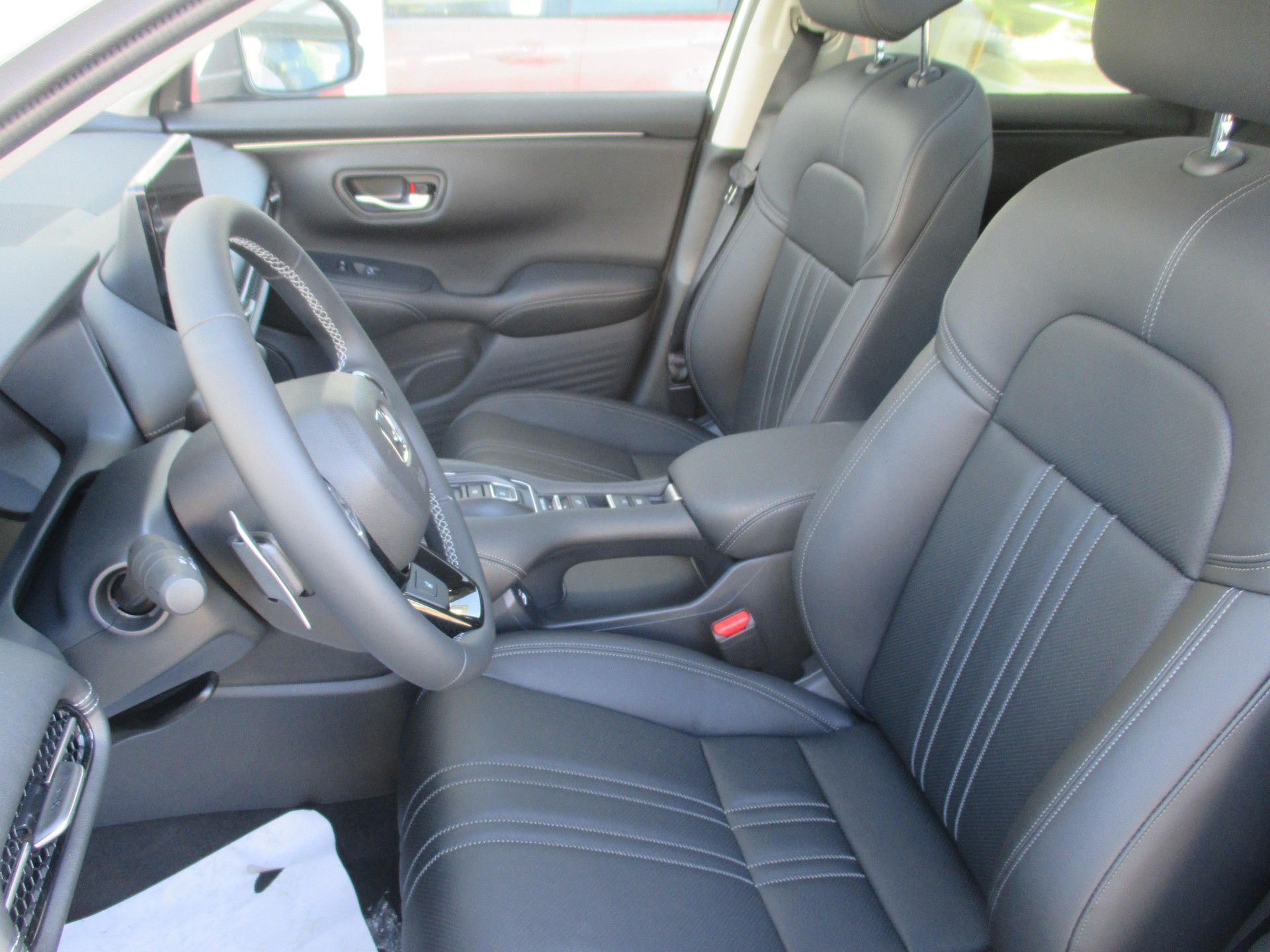 HONDA ZR-V 2.0 i-MMD Advance - mit Aktionsleasing 1.9% und 8 Jahren Garantie!-image-24