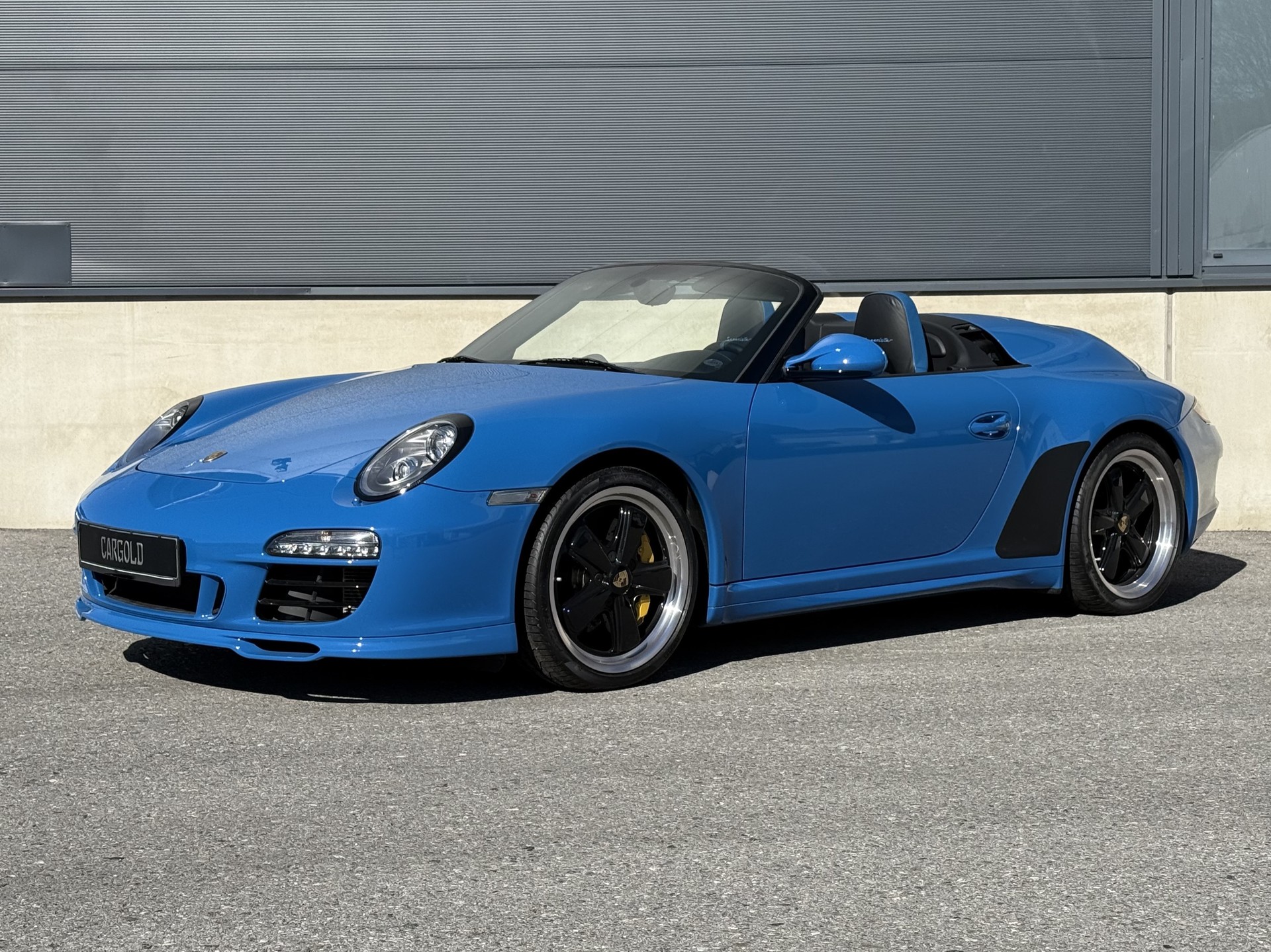 PORSCHE 911 Speedster PDK-showroom-element-3