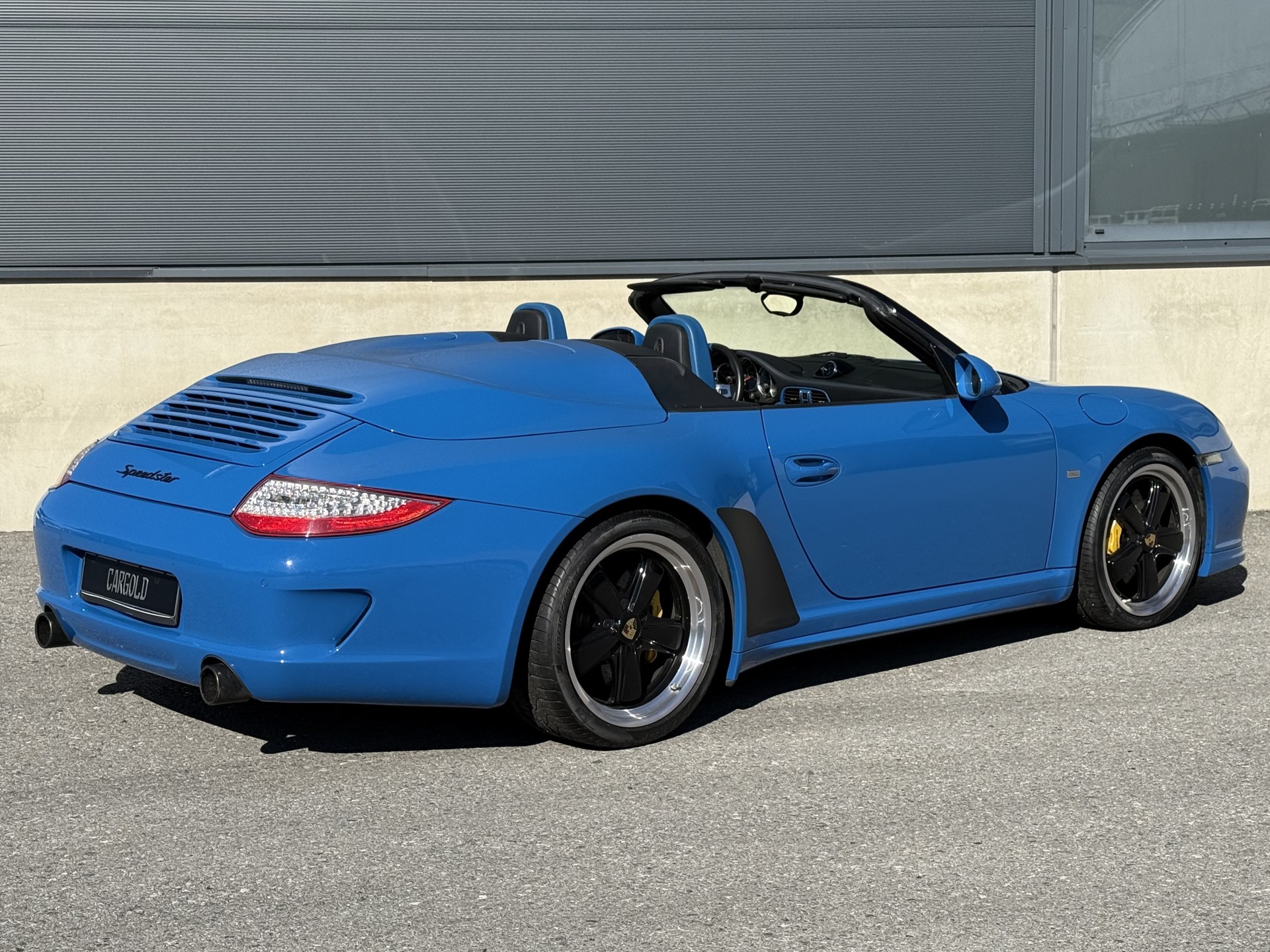 PORSCHE 911 Speedster PDK-image-17