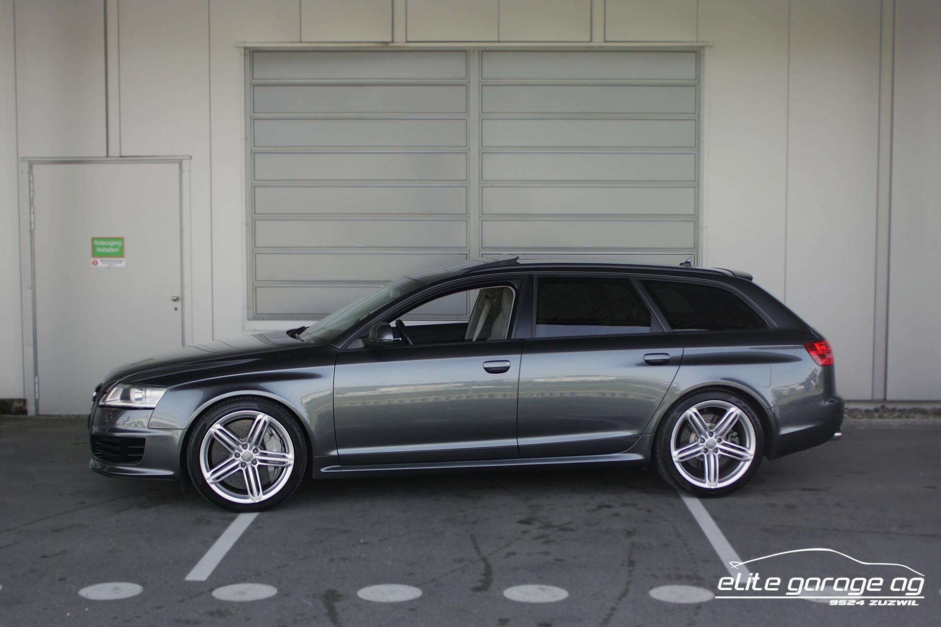 AUDI RS6 Avant 5.0 TFSI V10 quattro tiptronic