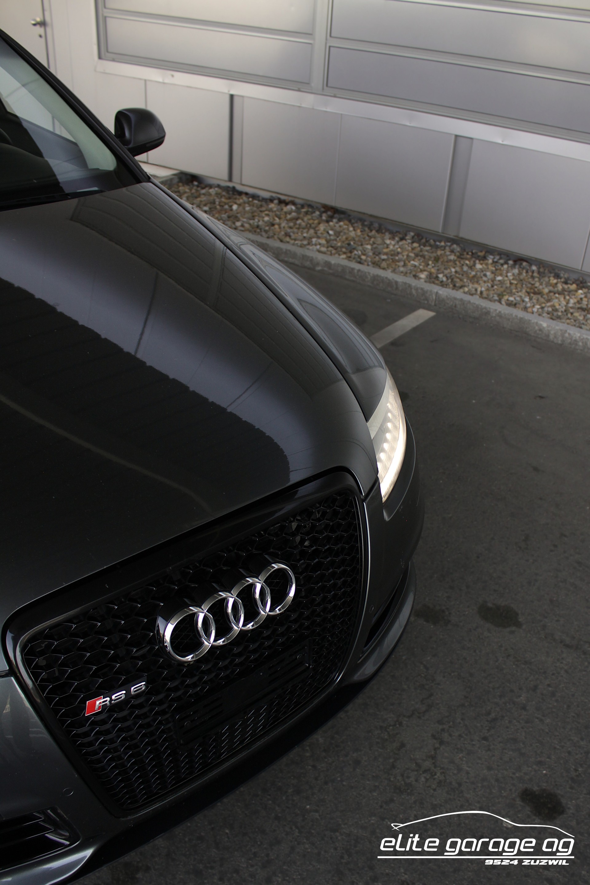 AUDI RS6 Avant 5.0 TFSI V10 quattro tiptronic-image-11