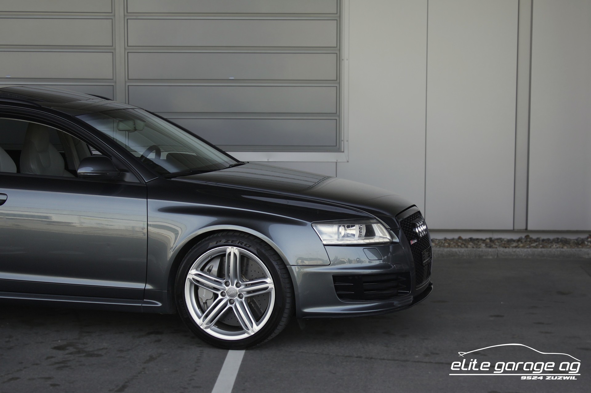 AUDI RS6 Avant 5.0 TFSI V10 quattro tiptronic-image-8