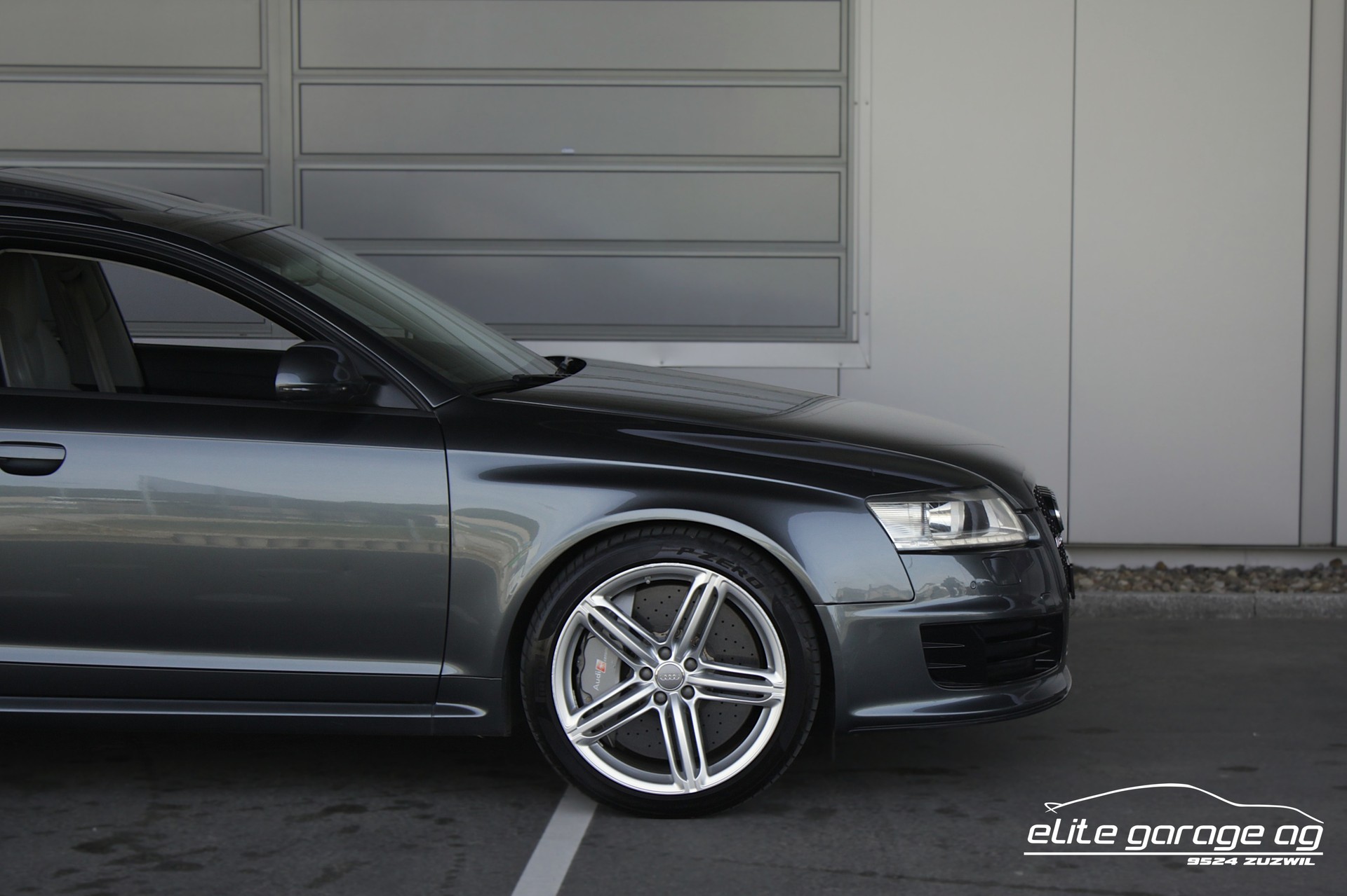 AUDI RS6 Avant 5.0 TFSI V10 quattro tiptronic-image-9