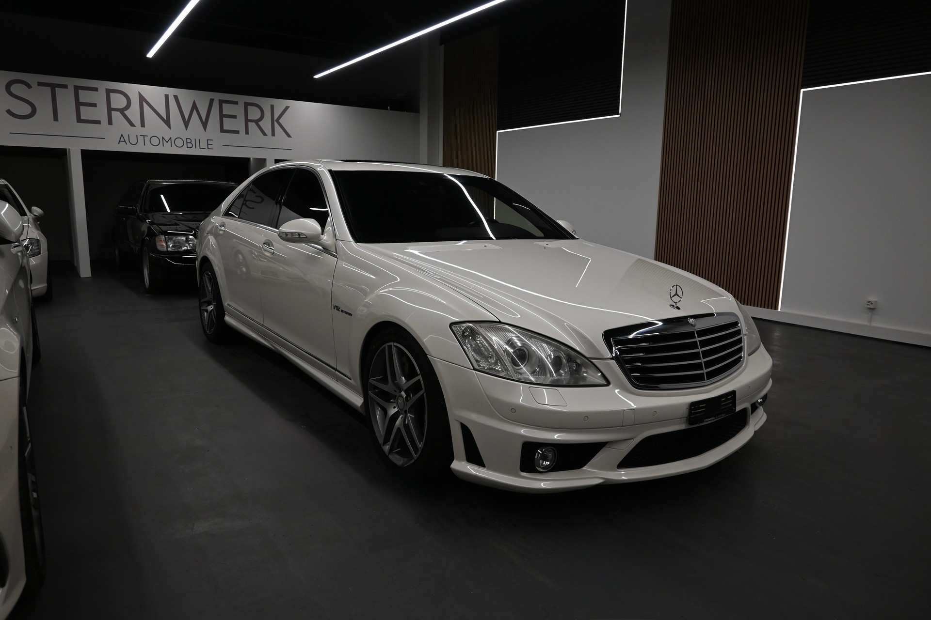MERCEDES-BENZ S 65 AMG L Automatic-showroom-element-2