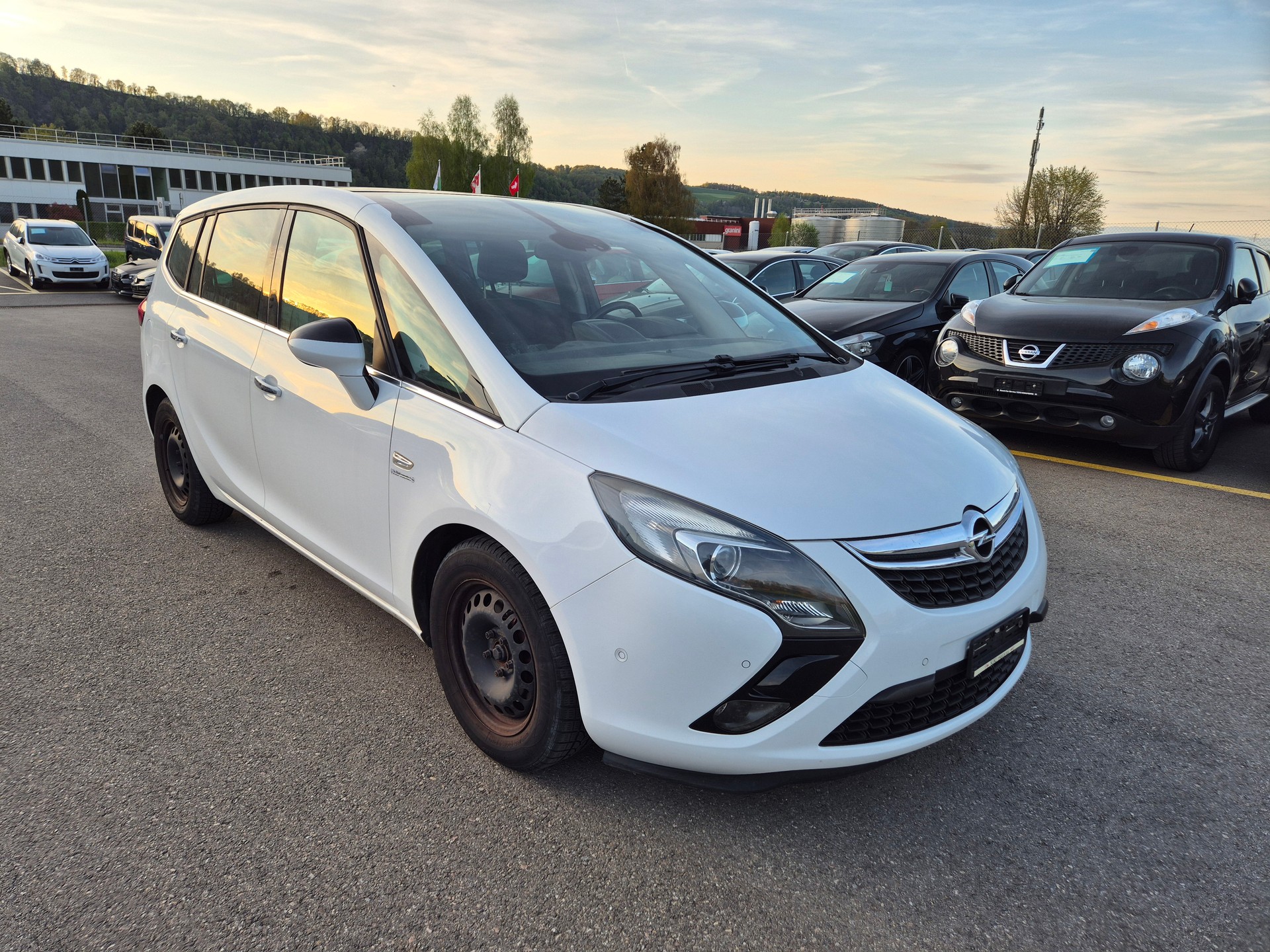 OPEL Zafira Tourer 1.4i 16V Cosmo-image-1