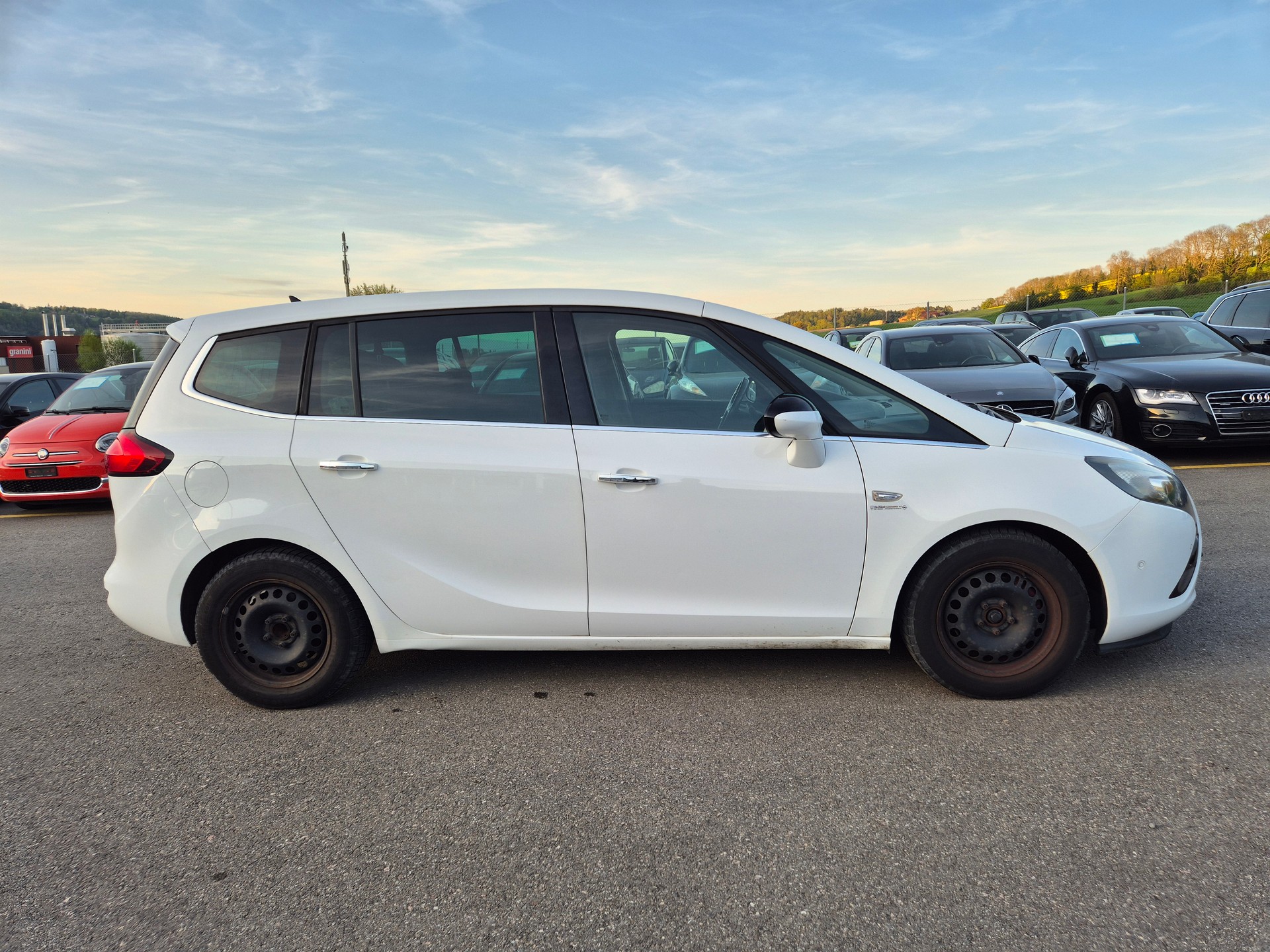 OPEL Zafira Tourer 1.4i 16V Cosmo-image-10