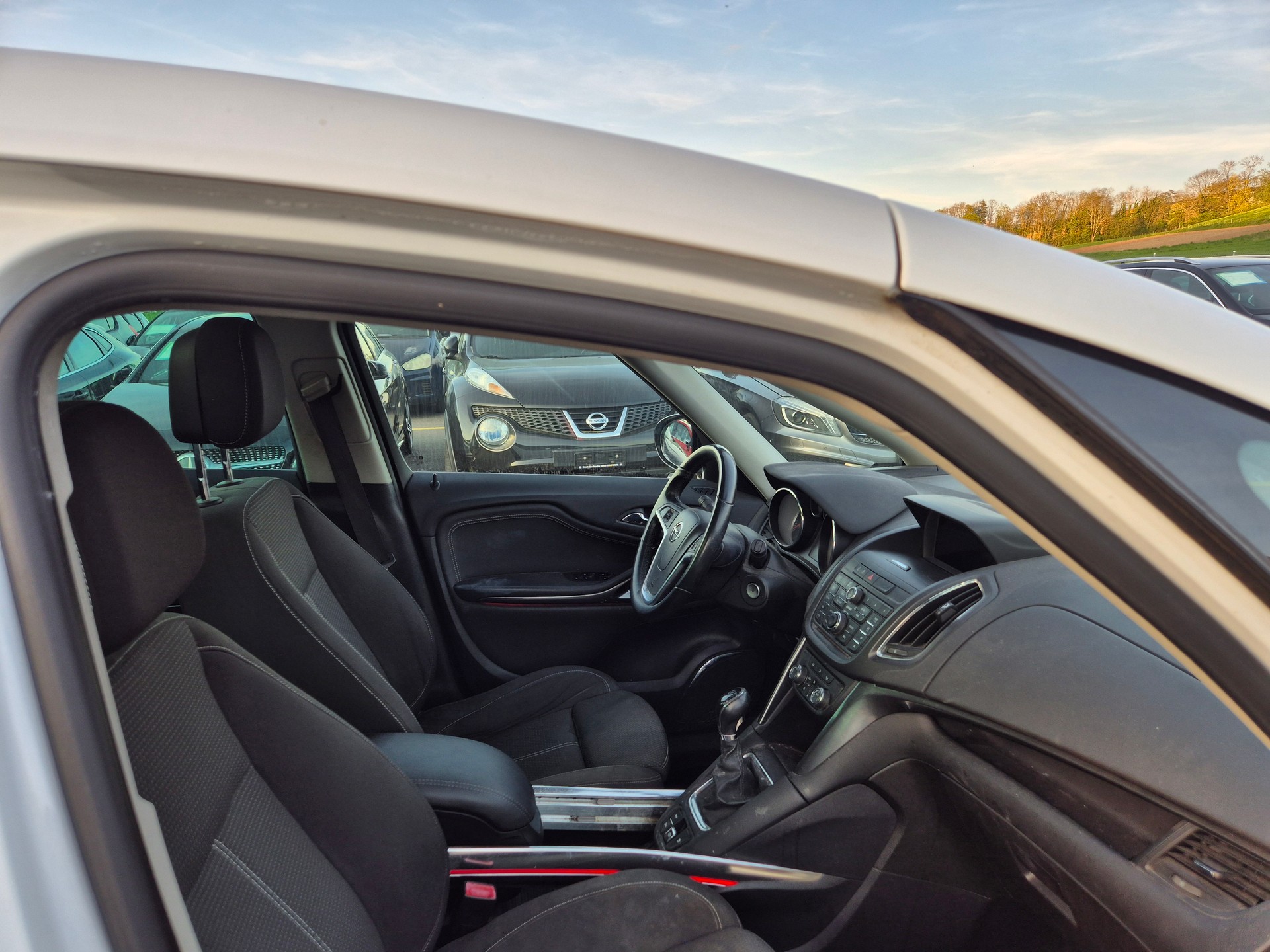 OPEL Zafira Tourer 1.4i 16V Cosmo-image-11